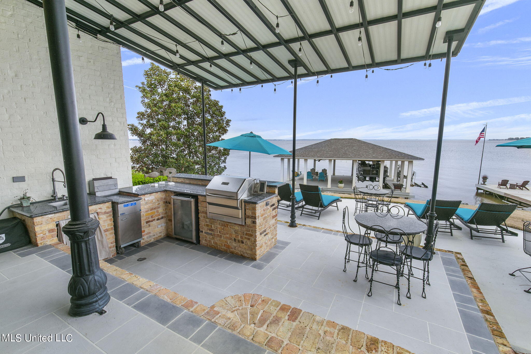 1416 Windrose Drive