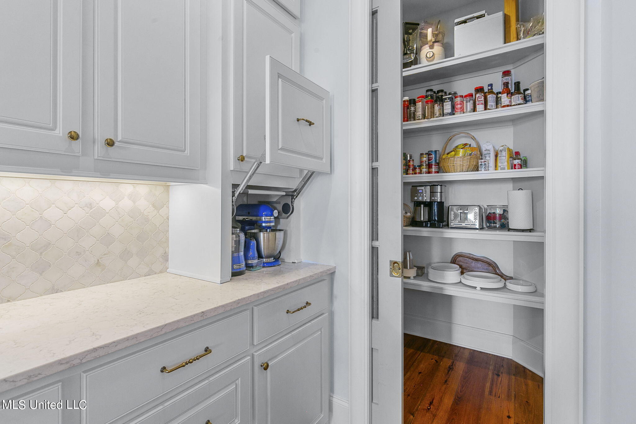 1416 Windrose Drive
