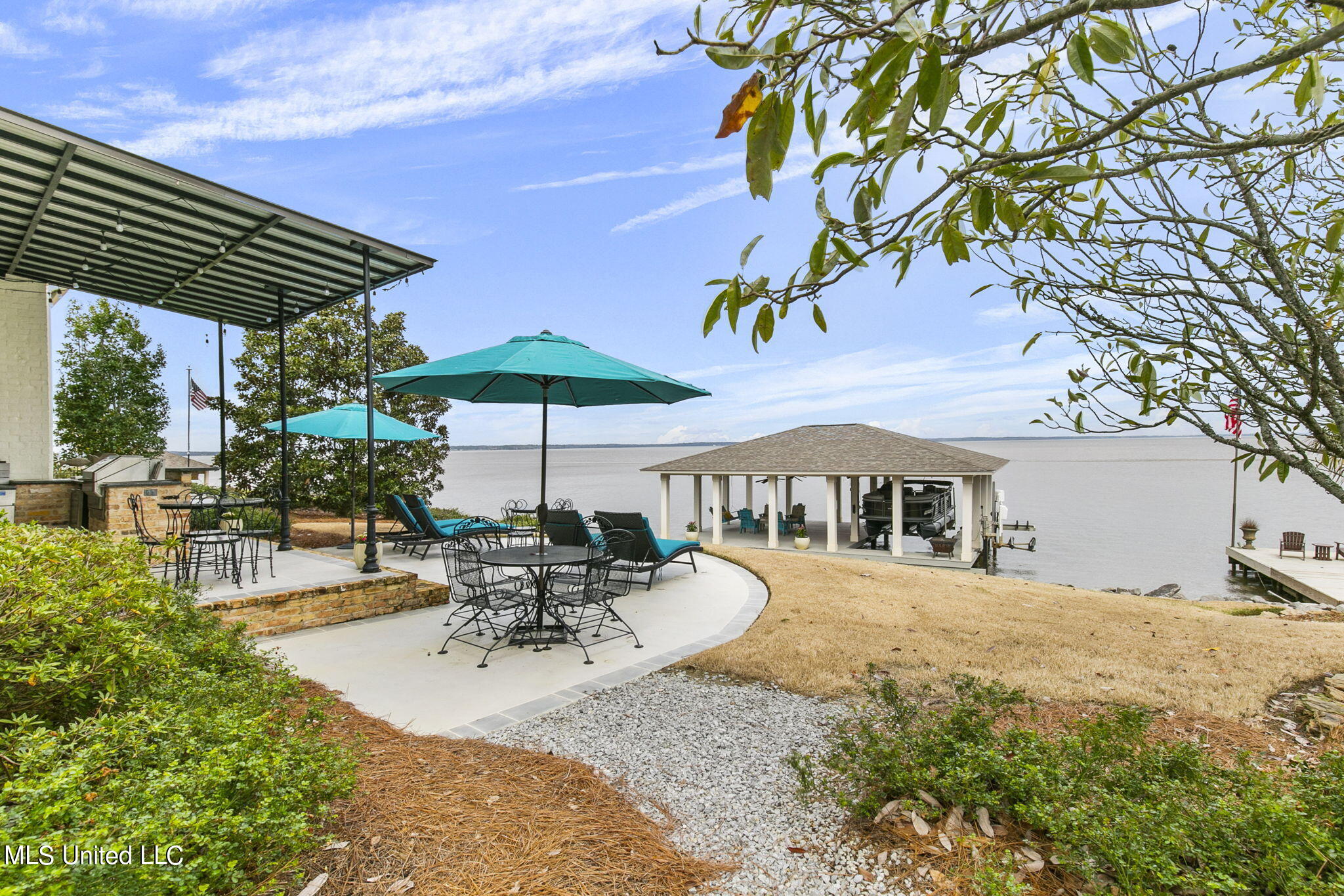 1416 Windrose Drive