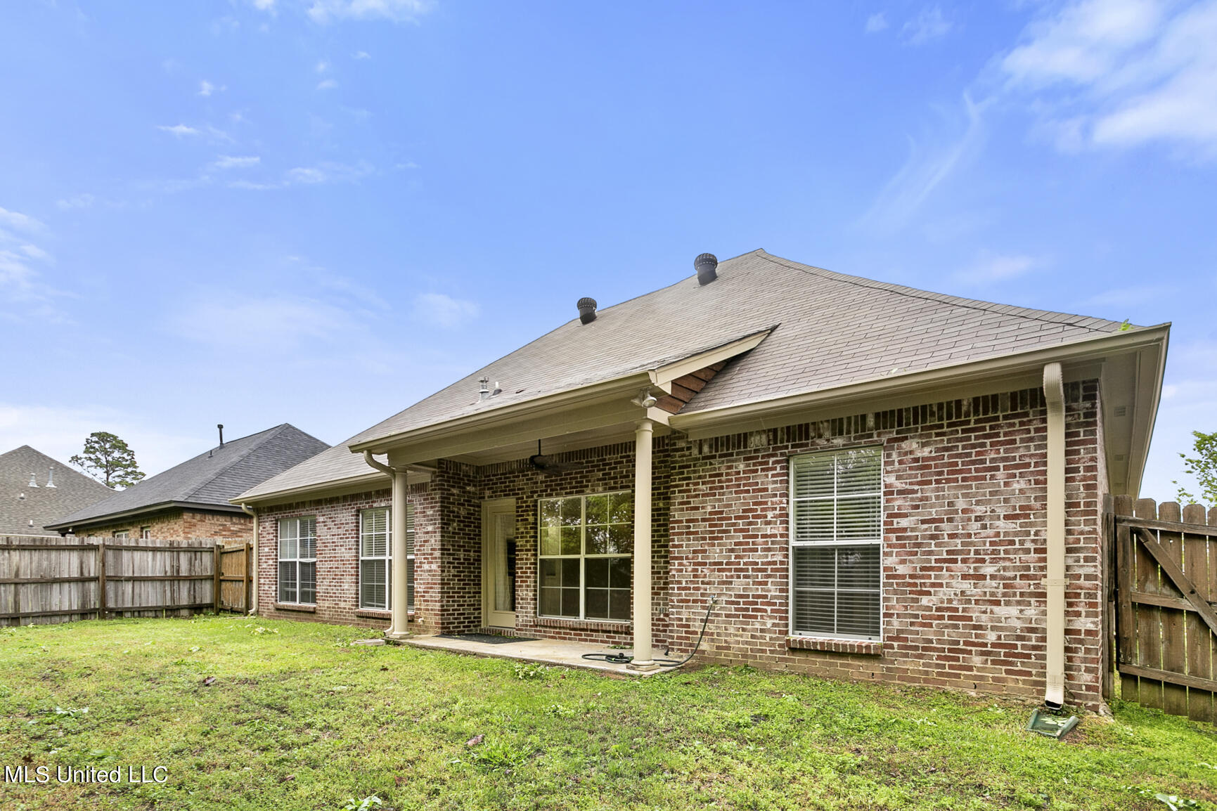 643 Huntington Drive