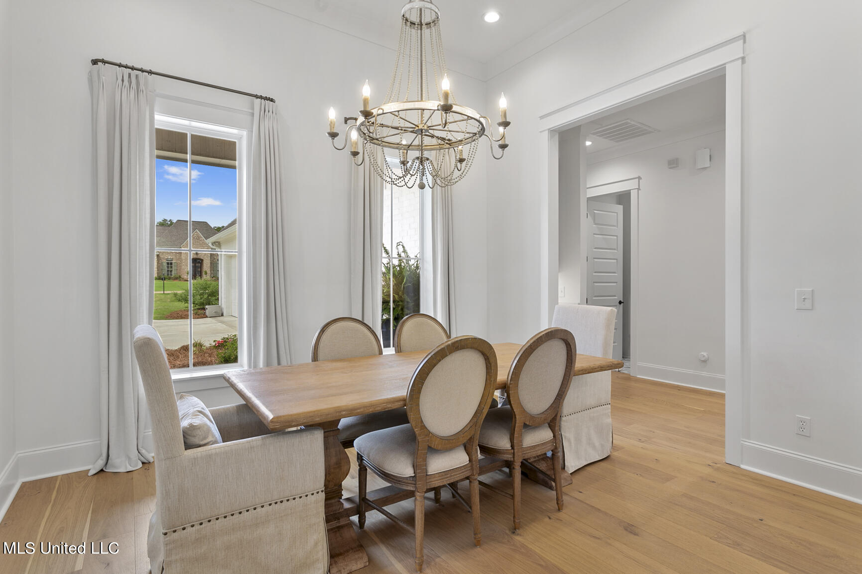 141 Saddle Brook Cove