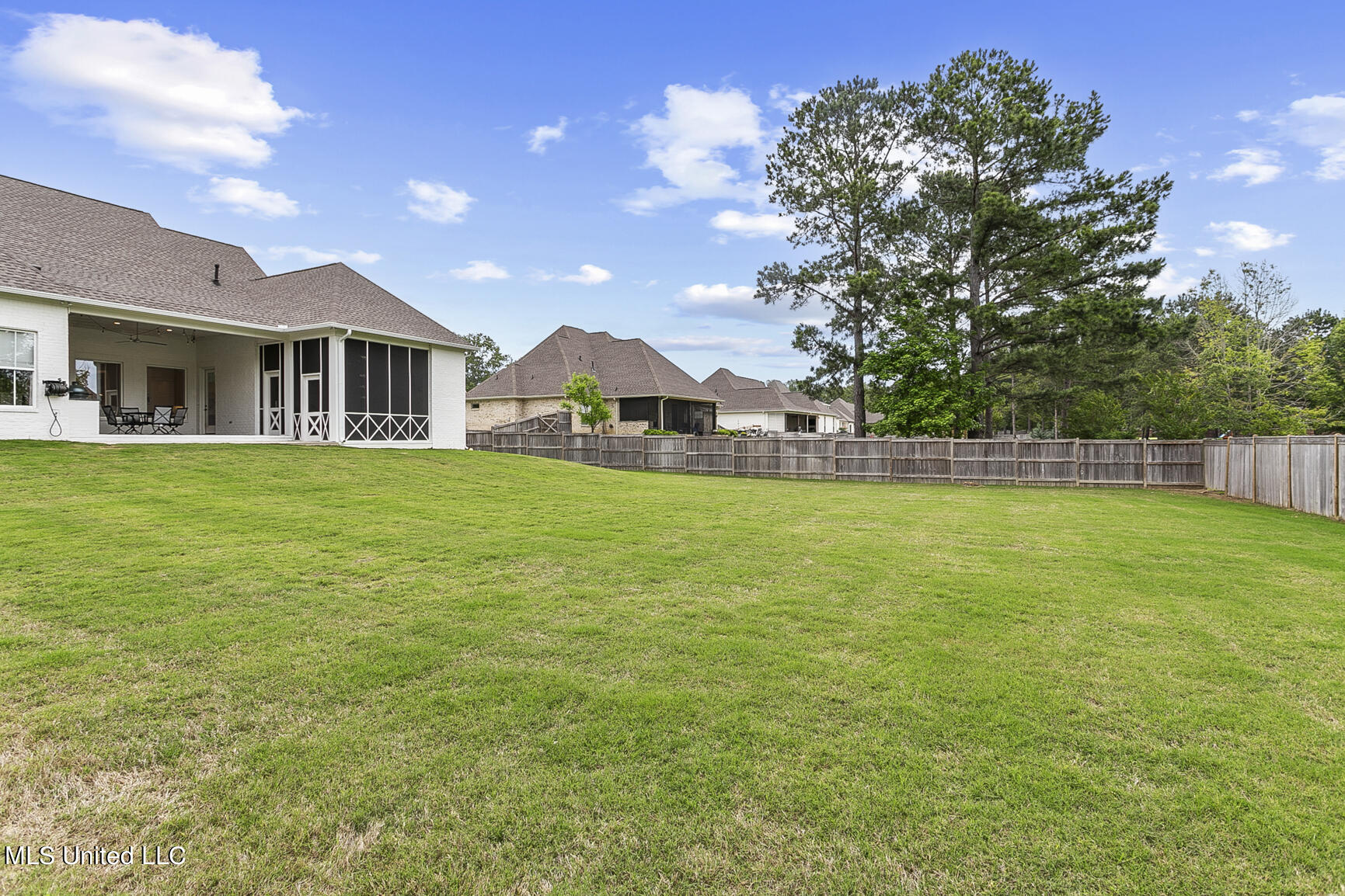 141 Saddle Brook Cove