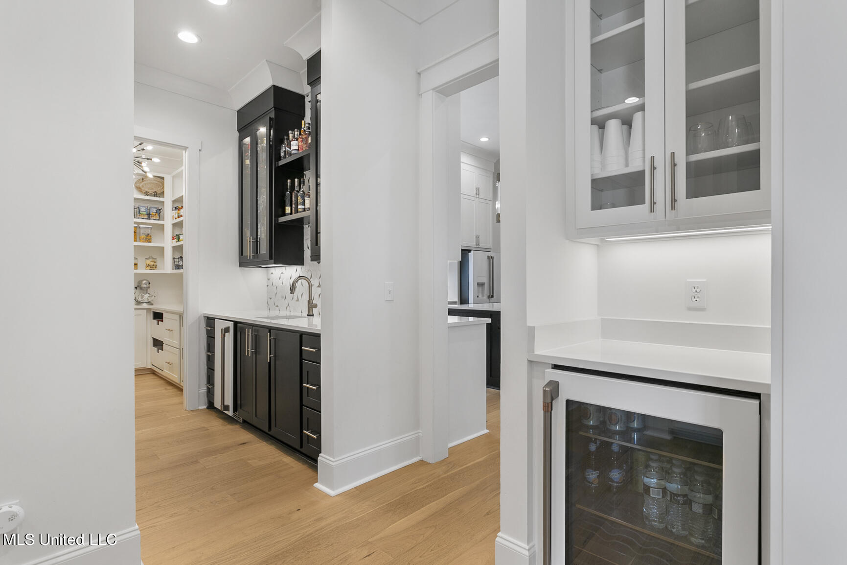 141 Saddle Brook Cove