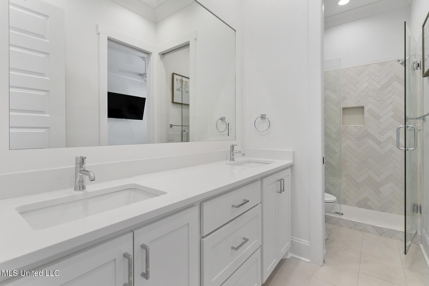 141 Saddle Brook Cove