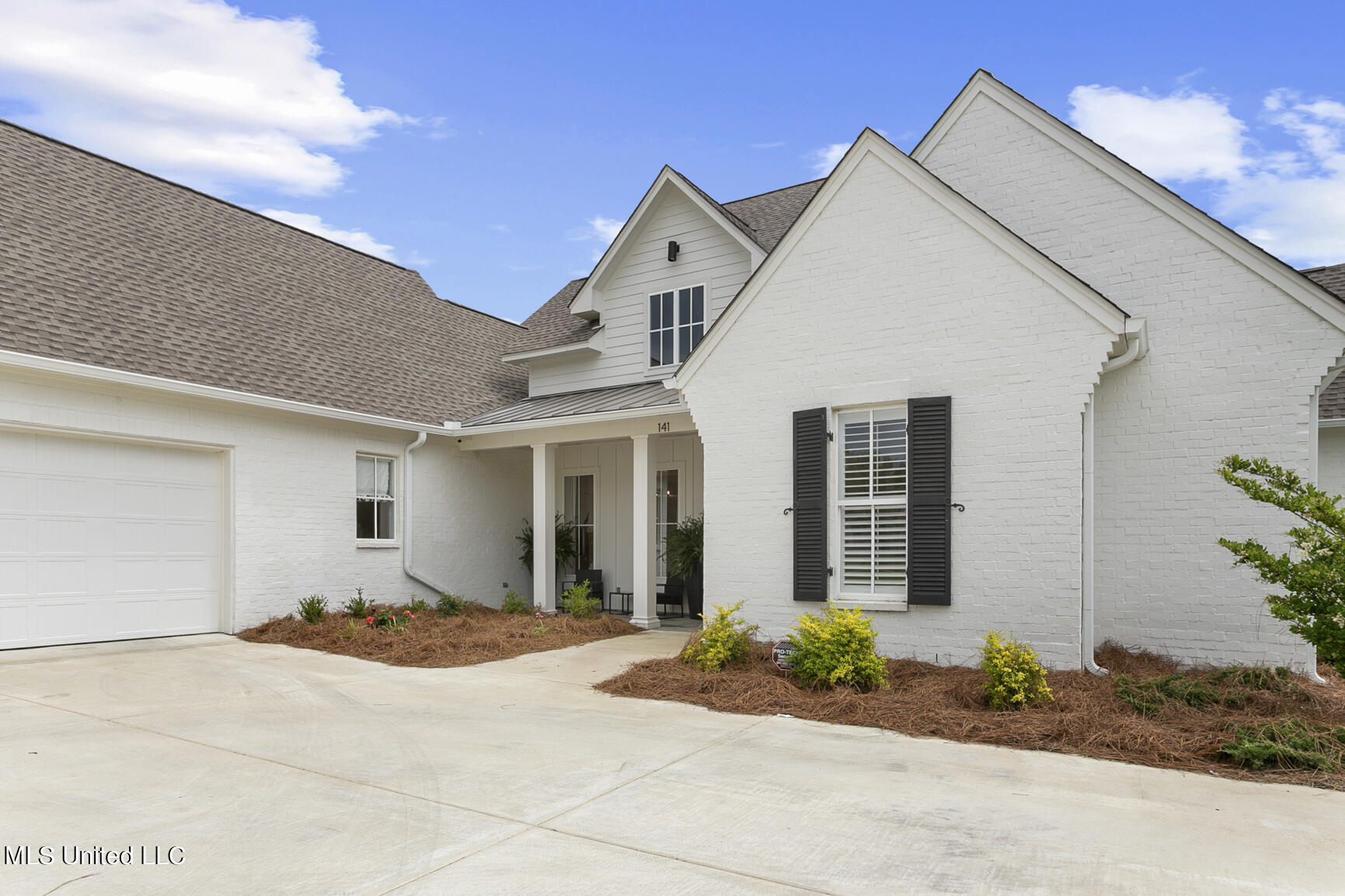 141 Saddle Brook Cove