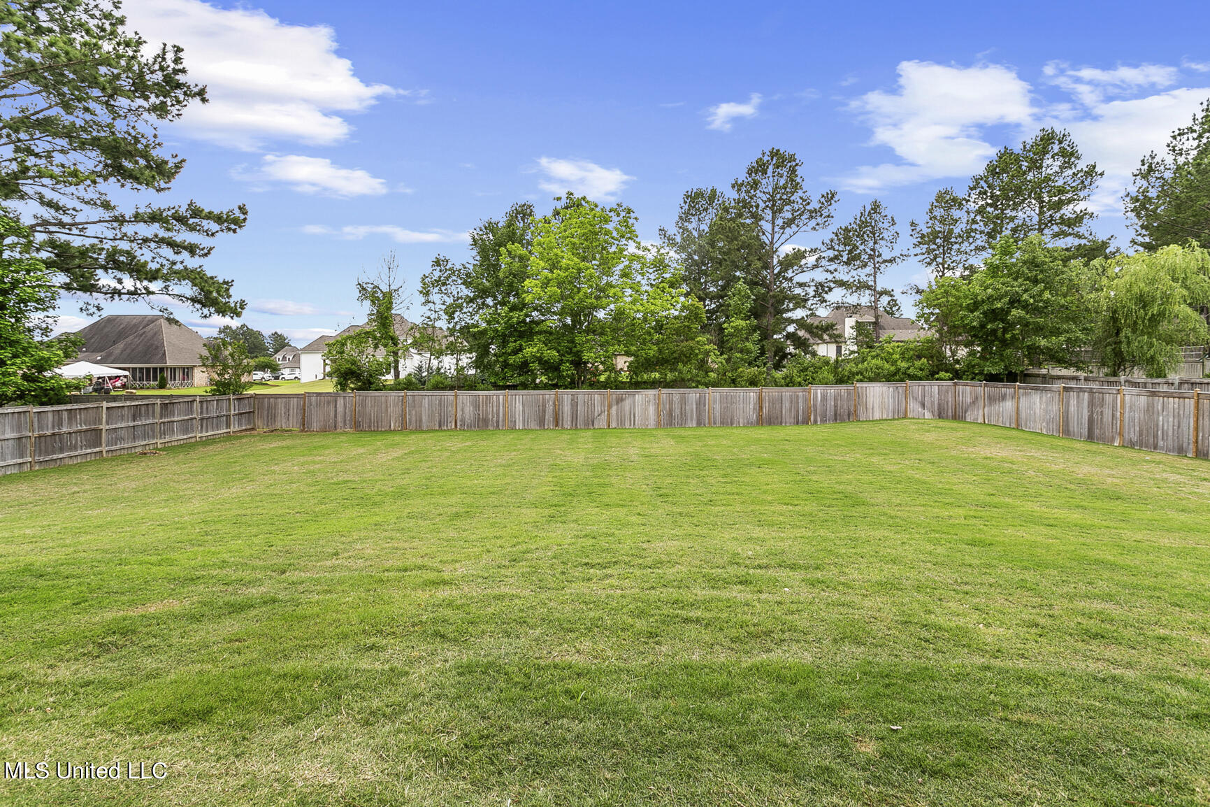 141 Saddle Brook Cove