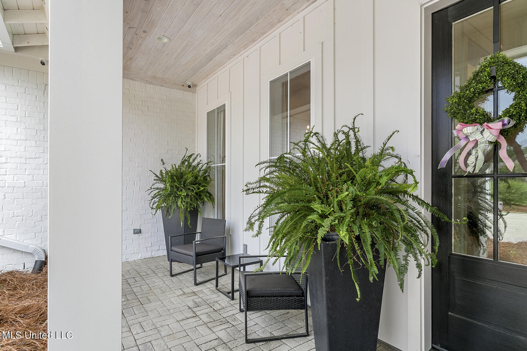 141 Saddle Brook Cove