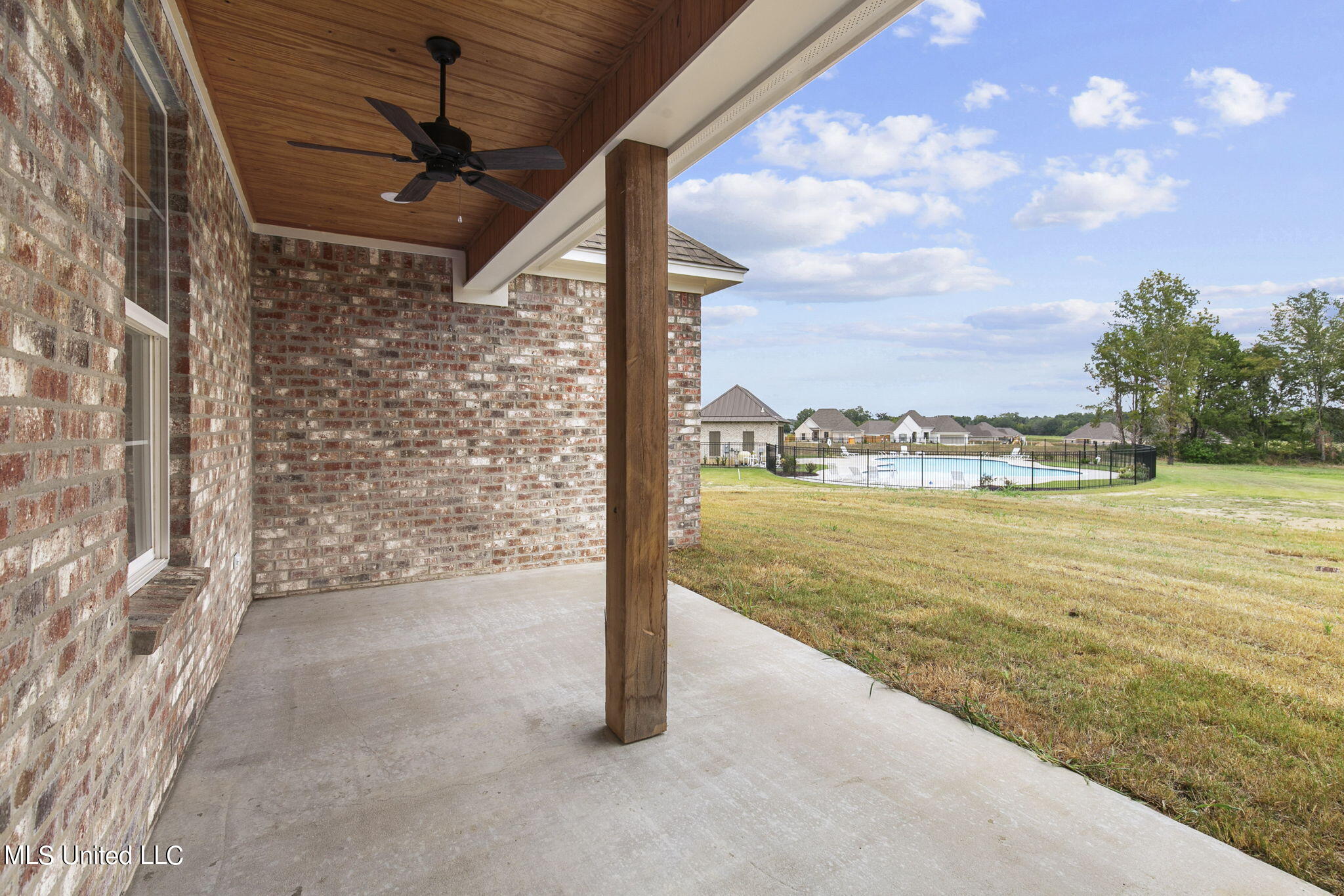 132 Hunters Way
