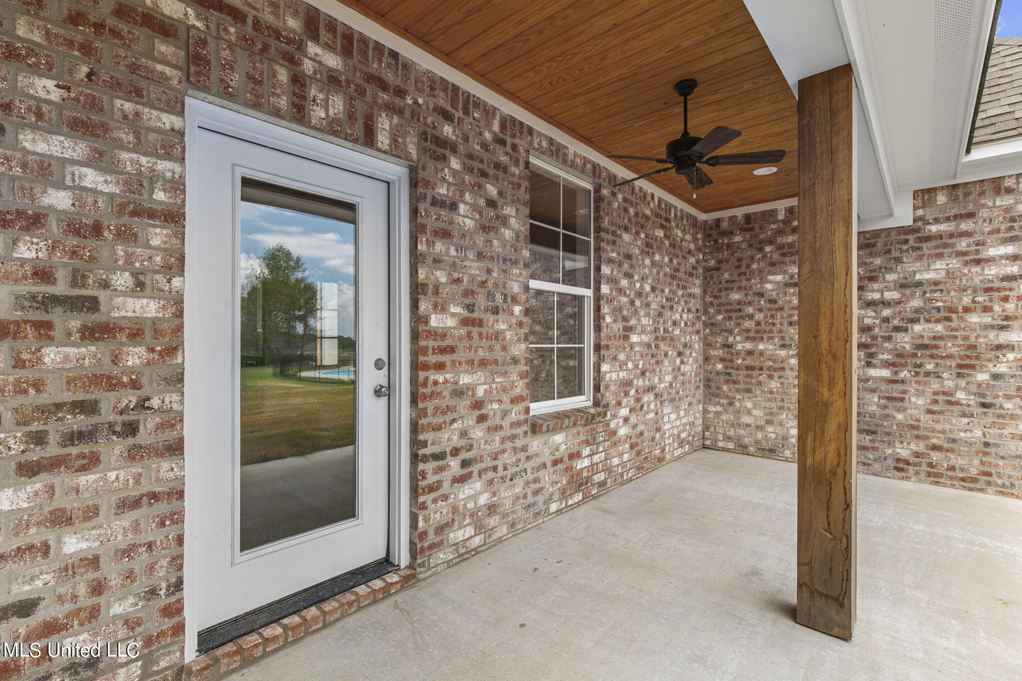 132 Hunters Way