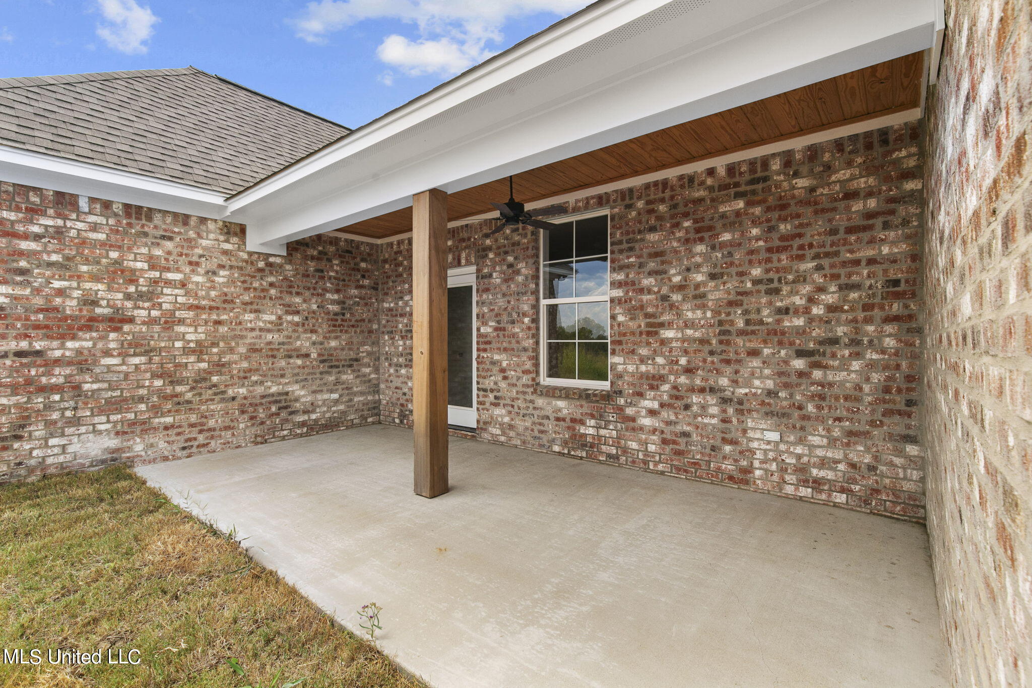 132 Hunters Way