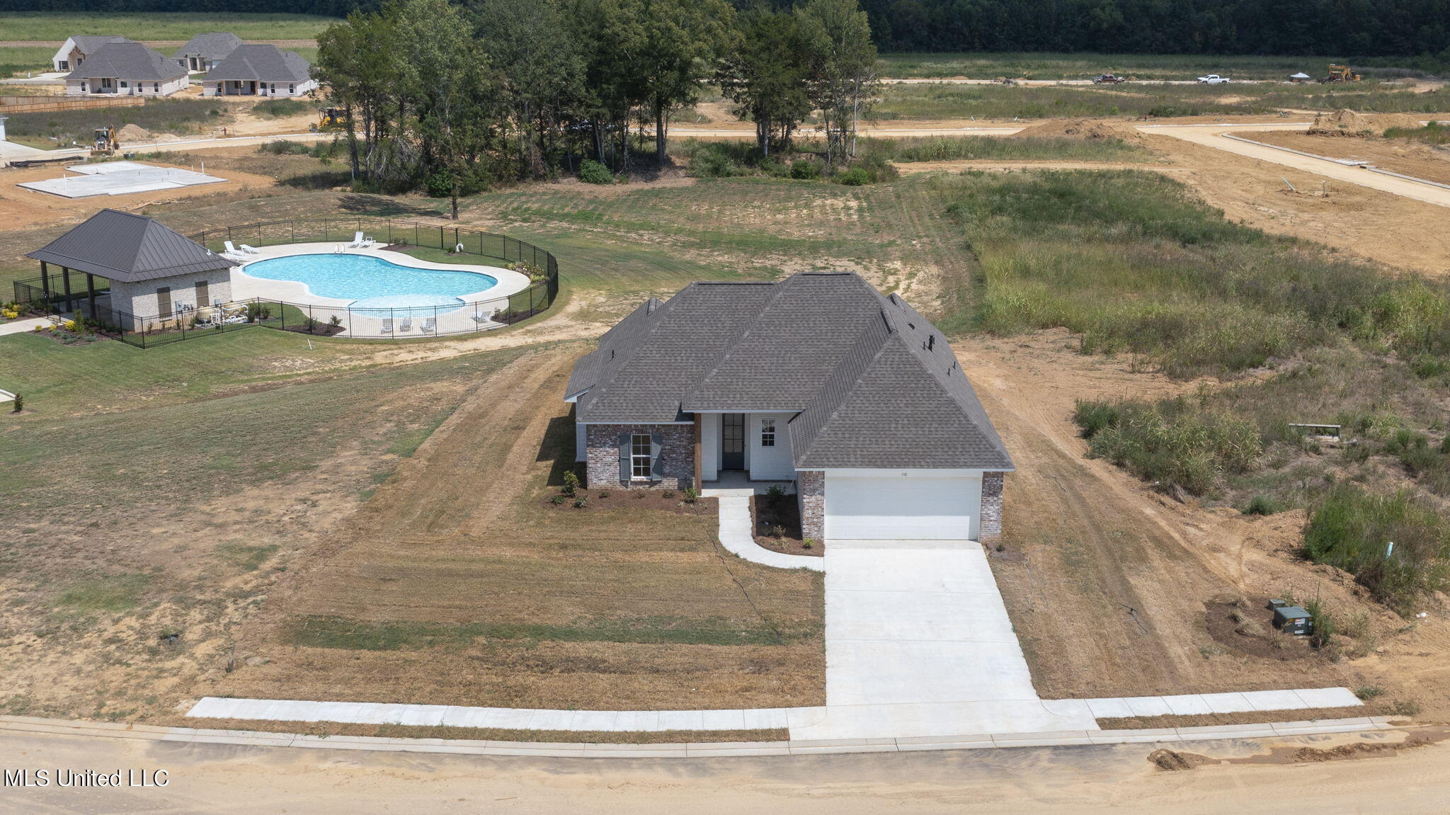 132 Hunters Way