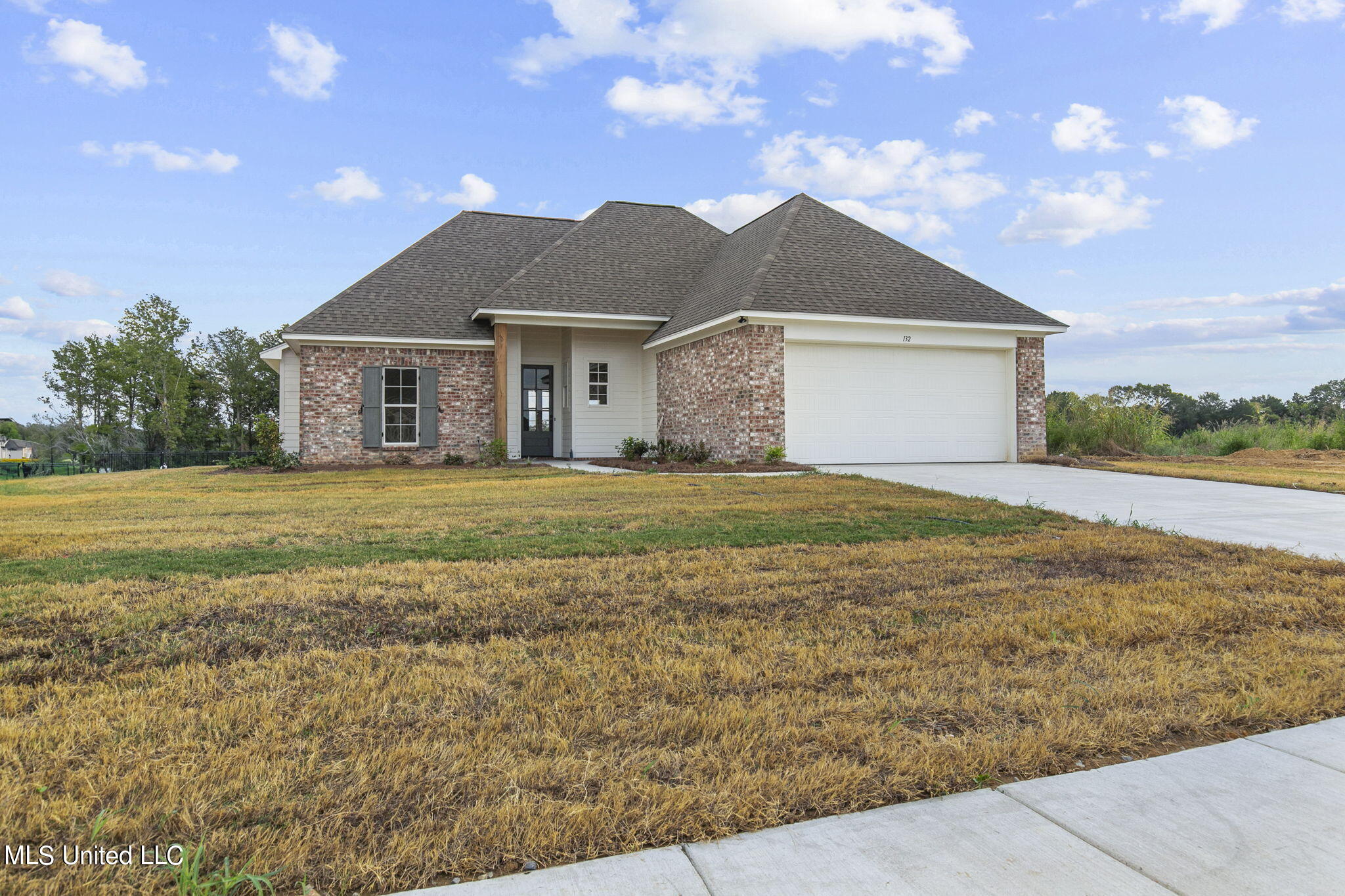 132 Hunters Way