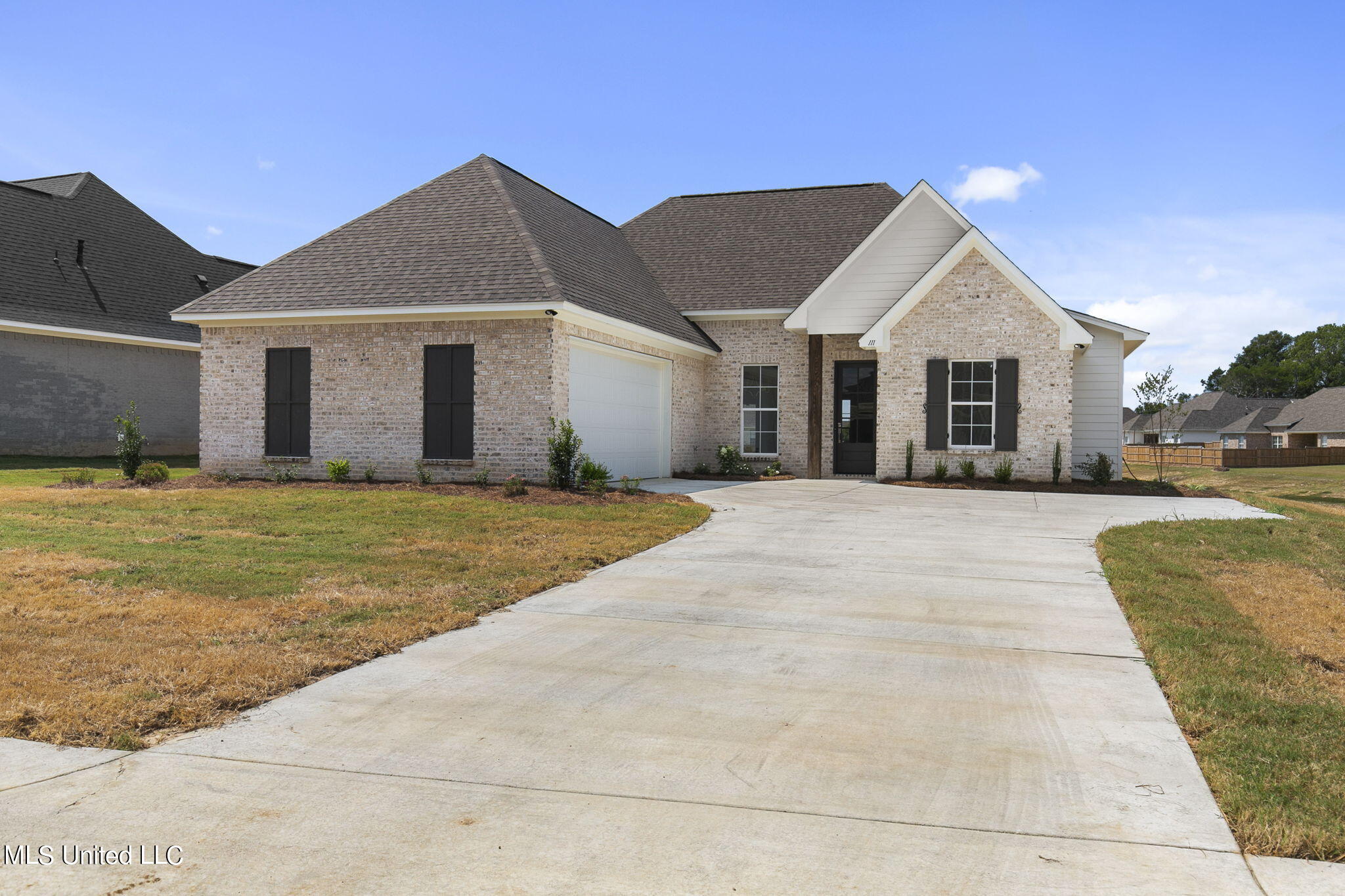 111 Hunters Way