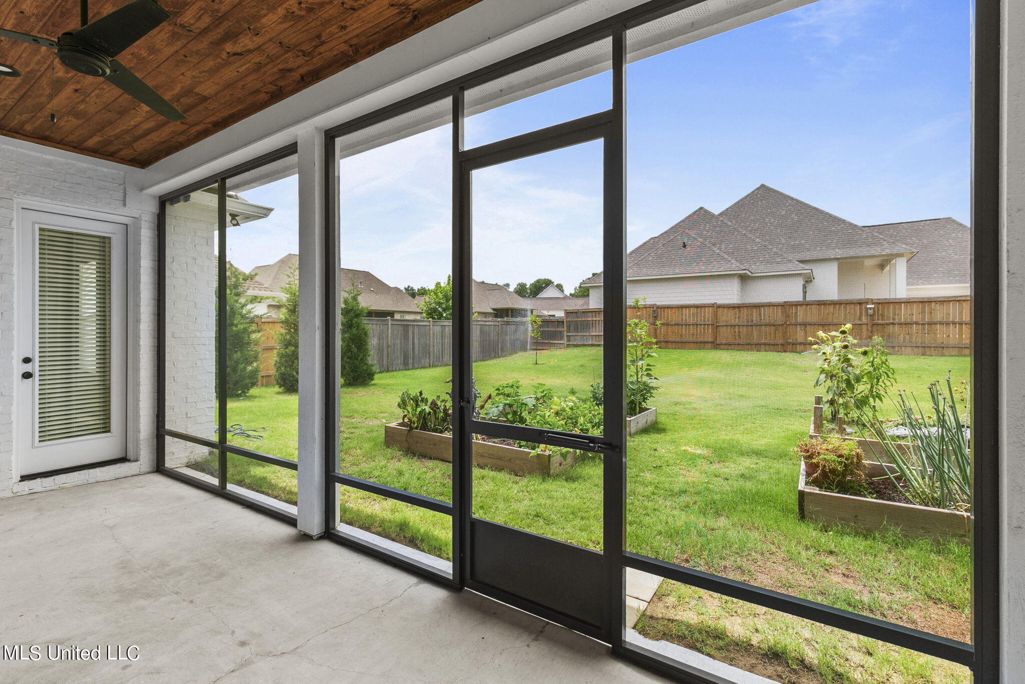 120 Bridgewater Loop