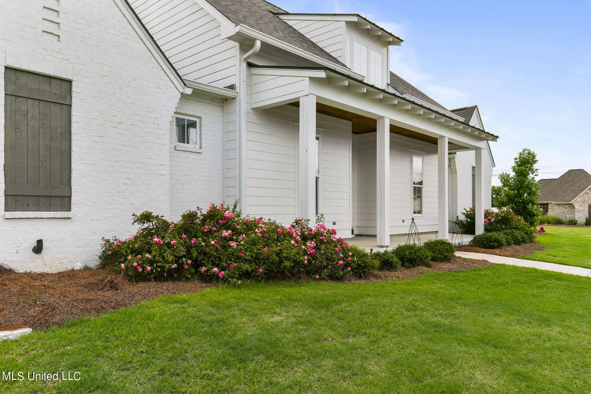 120 Bridgewater Loop