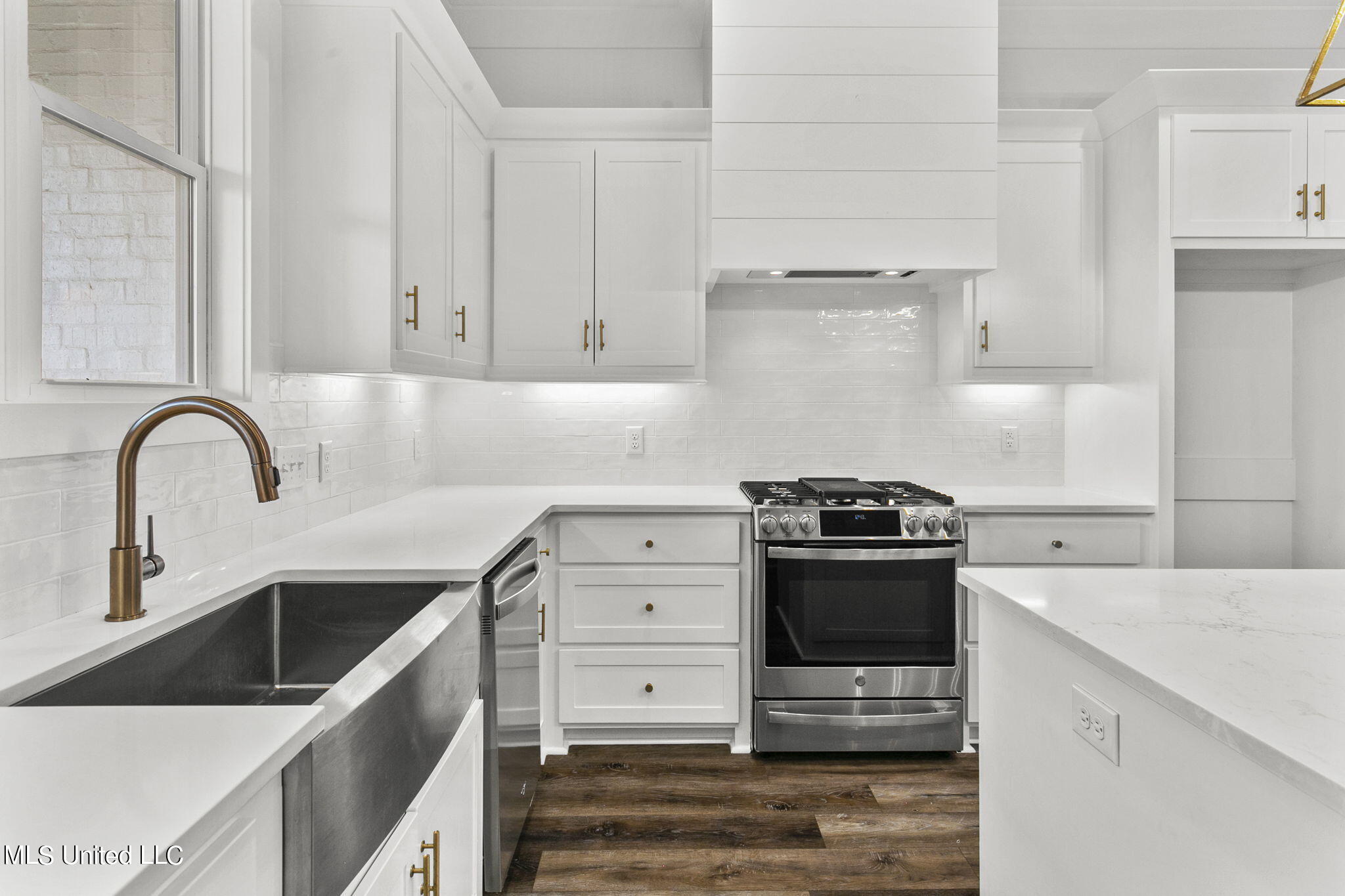 120 Bridgewater Loop