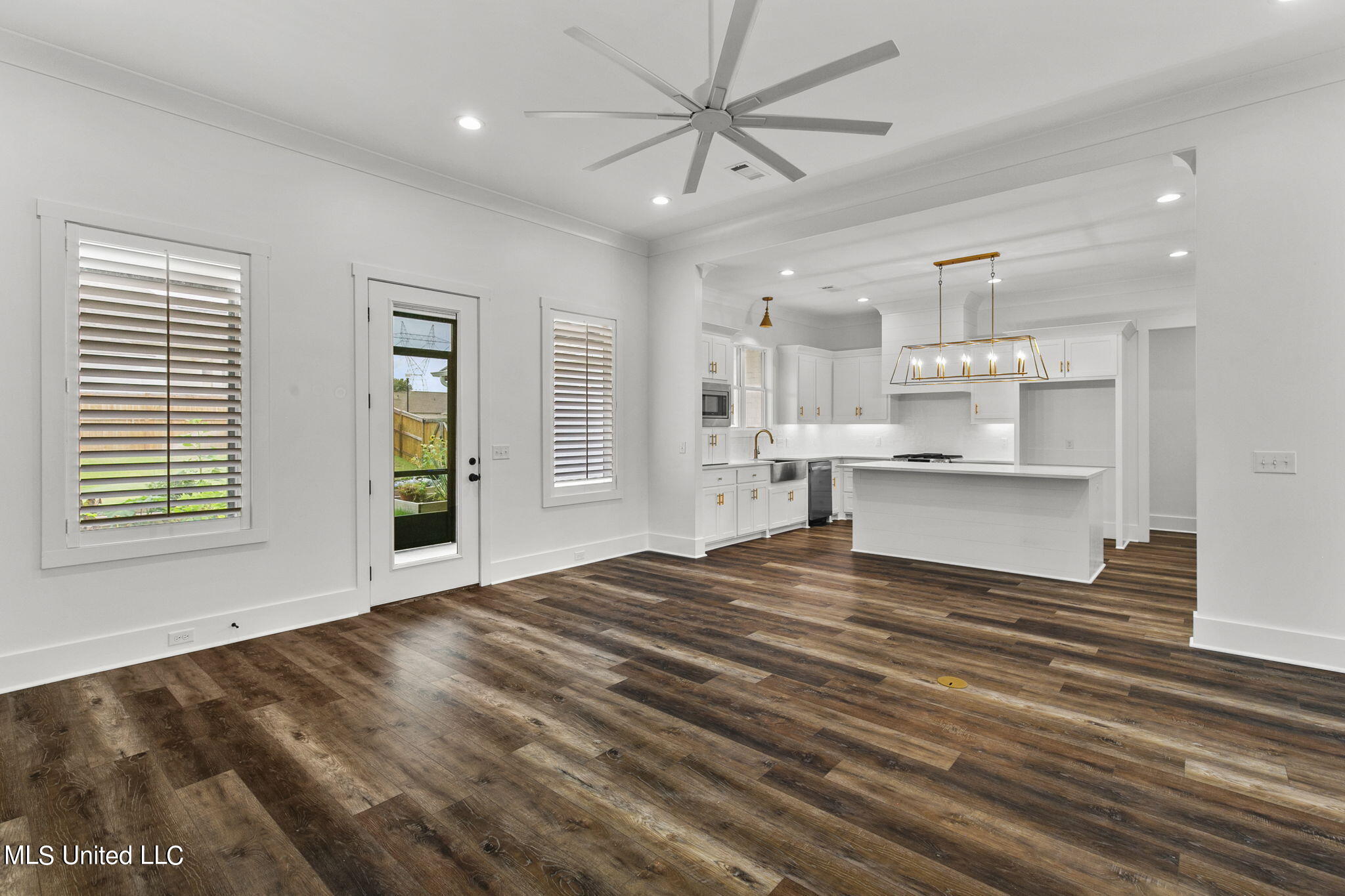 120 Bridgewater Loop