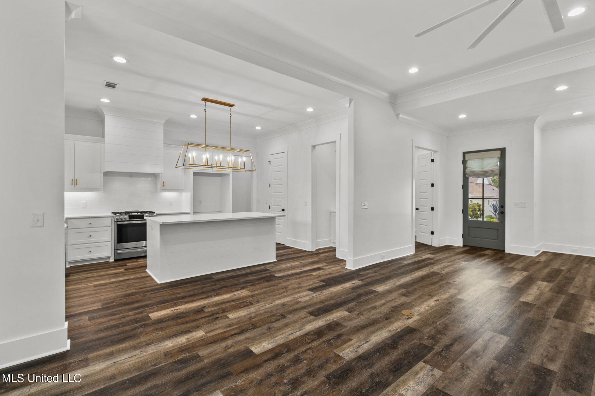 120 Bridgewater Loop