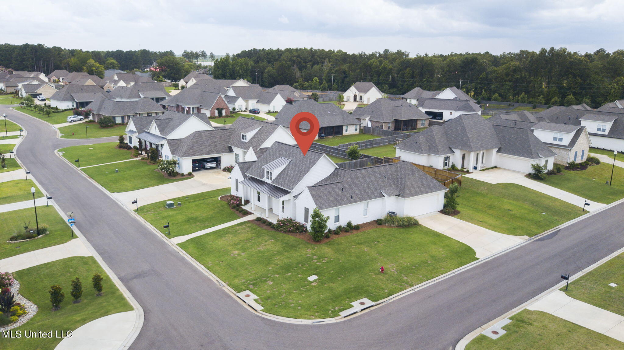 120 Bridgewater Loop