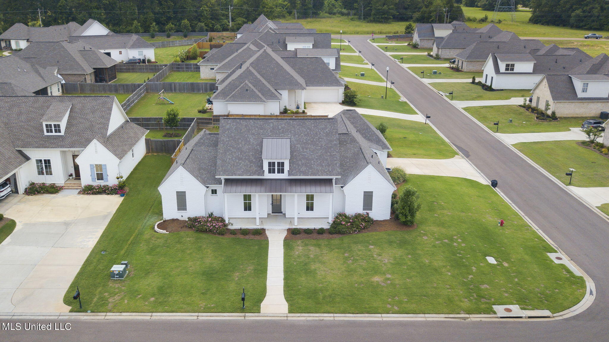 120 Bridgewater Loop