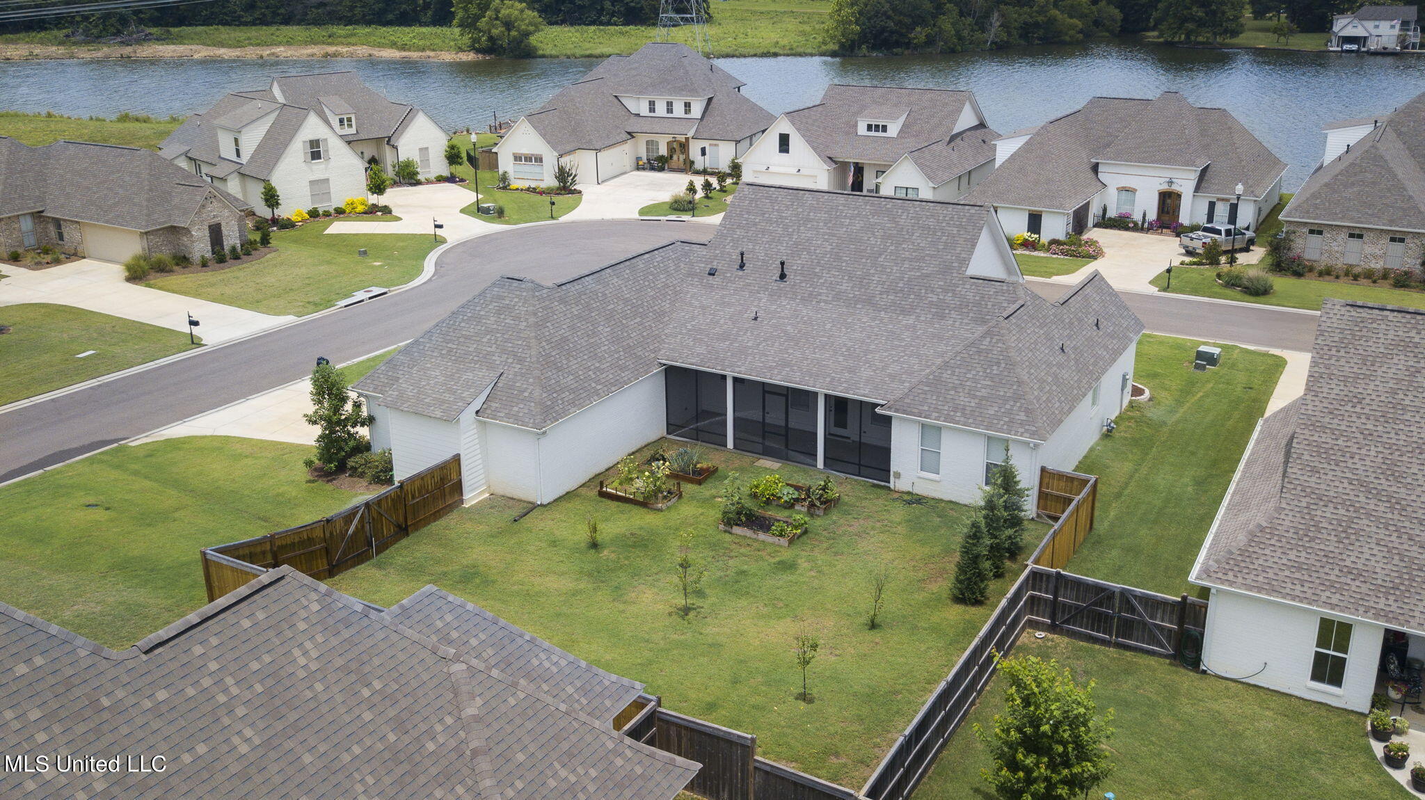120 Bridgewater Loop