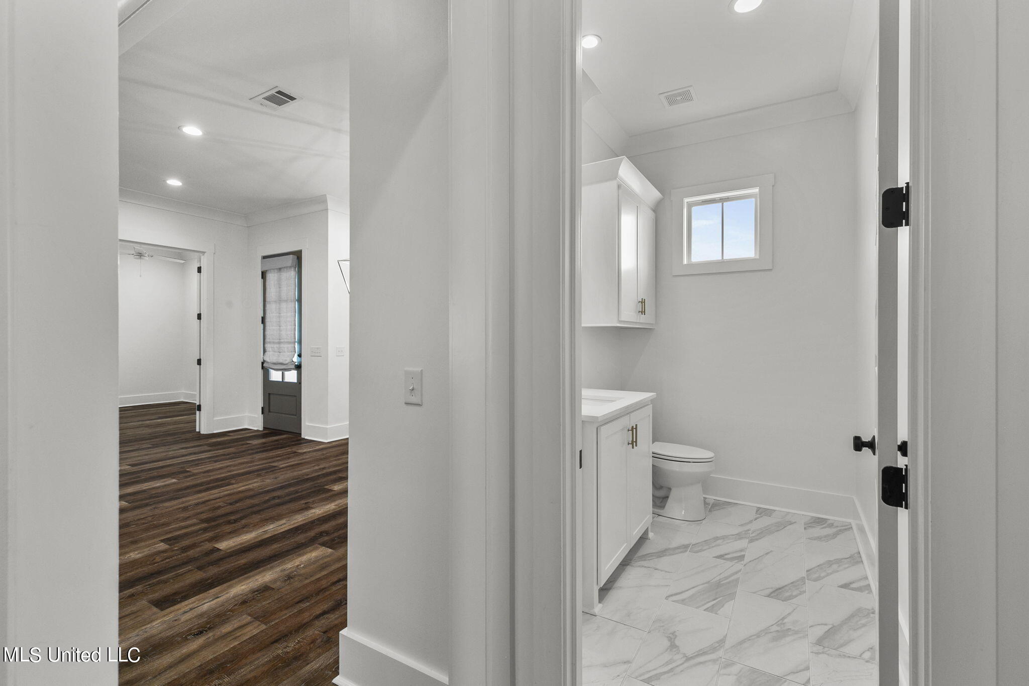 120 Bridgewater Loop