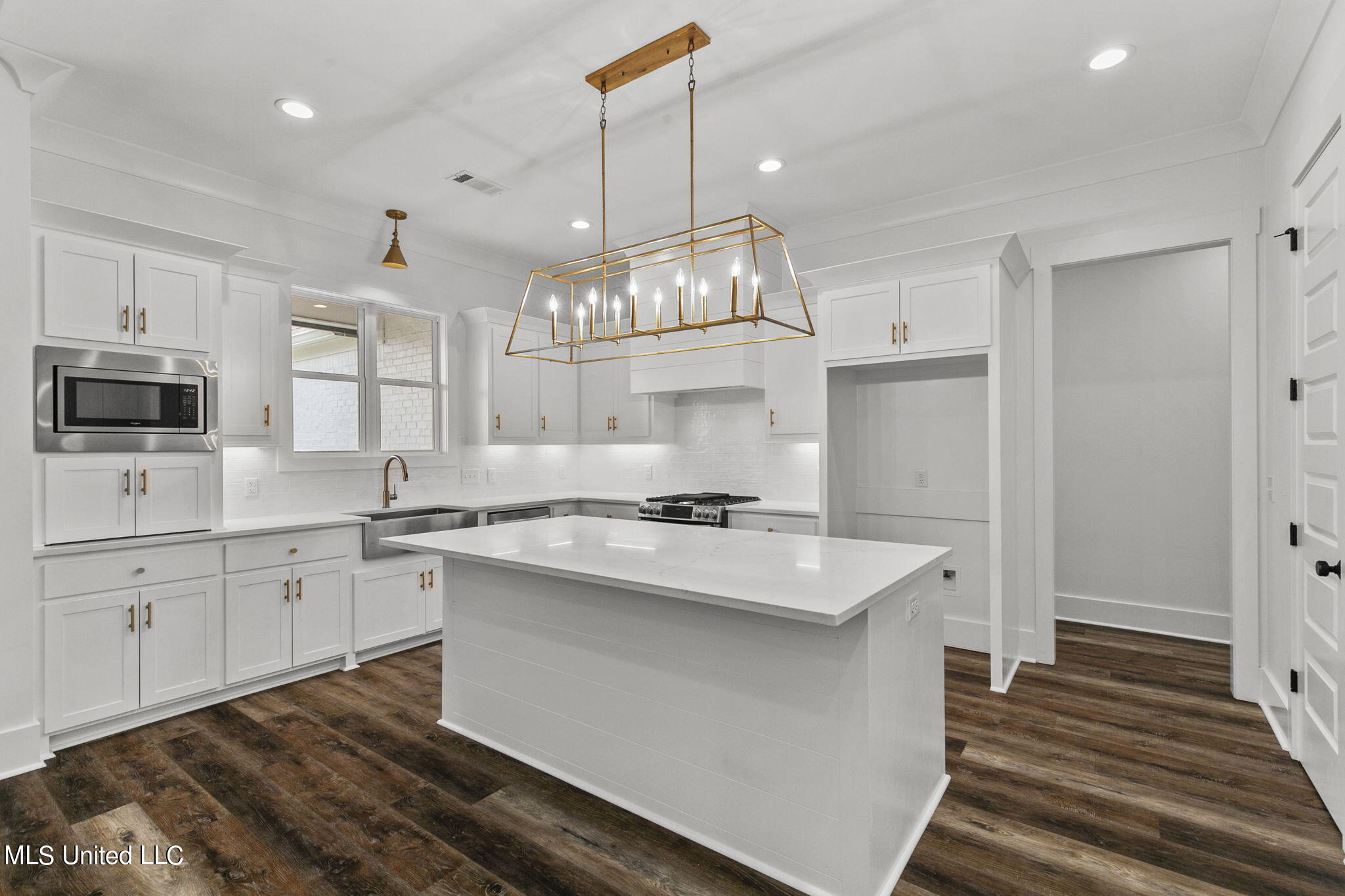 120 Bridgewater Loop