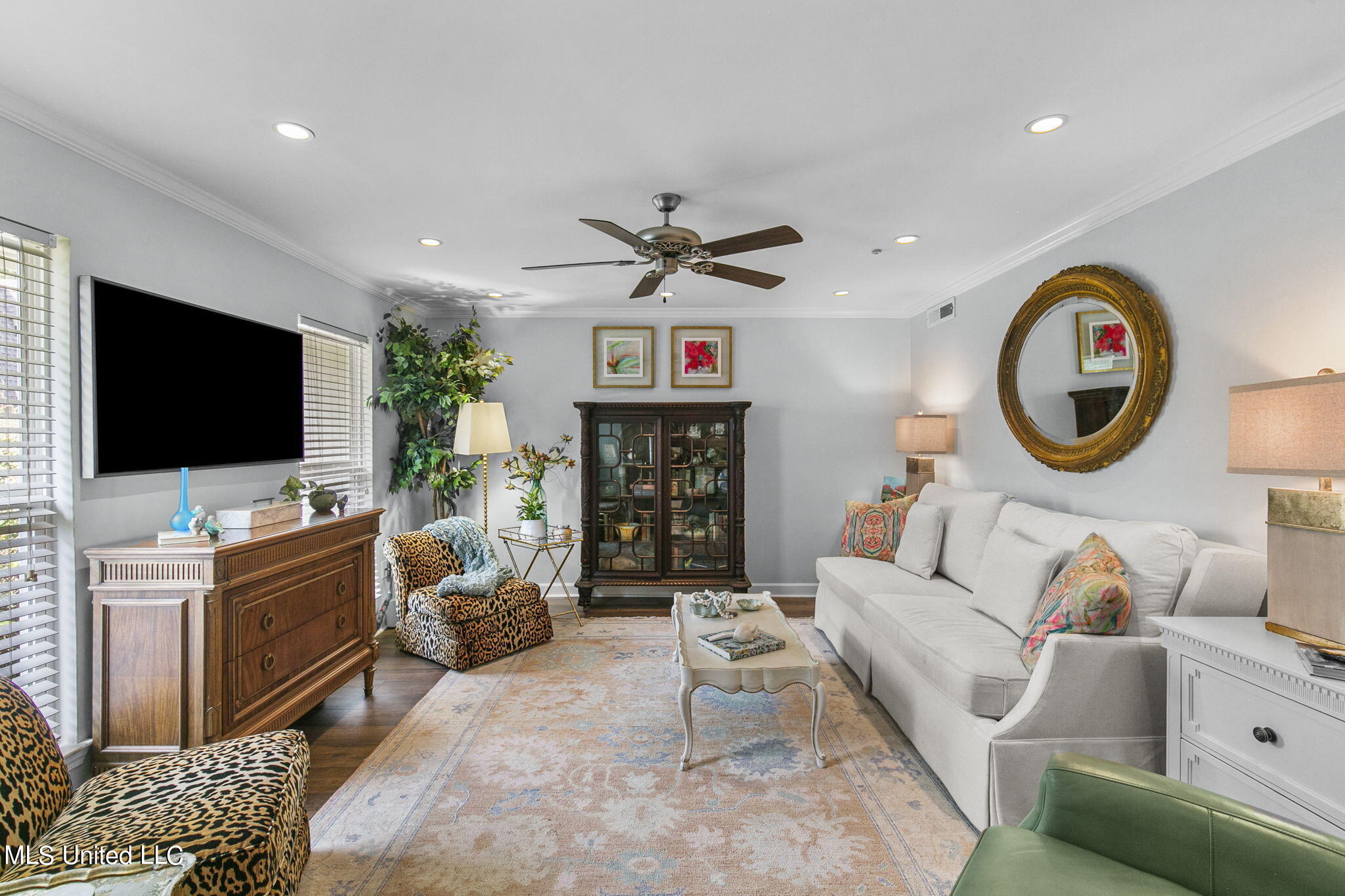 550 Post Road, 602