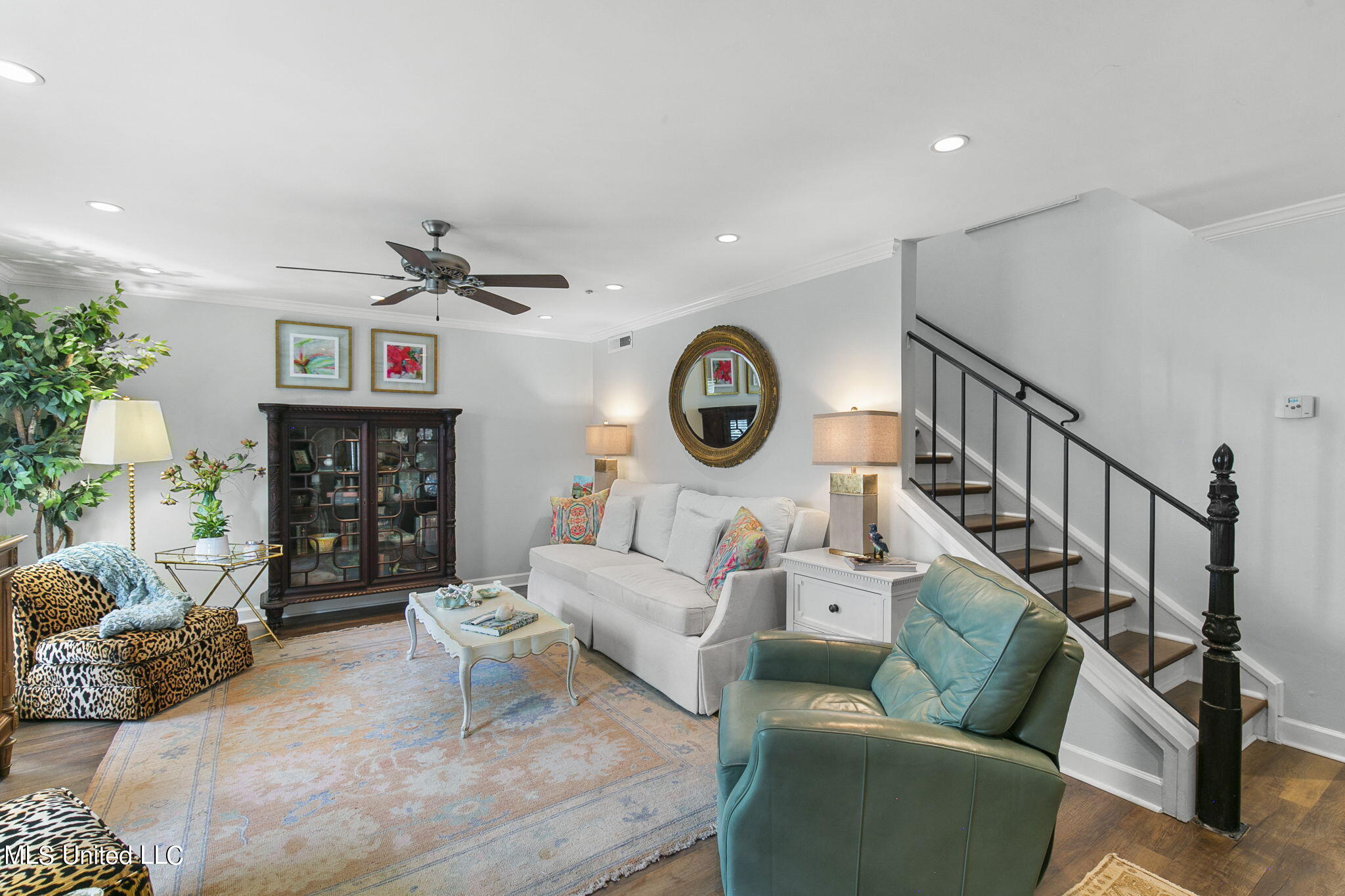 550 Post Road, 602