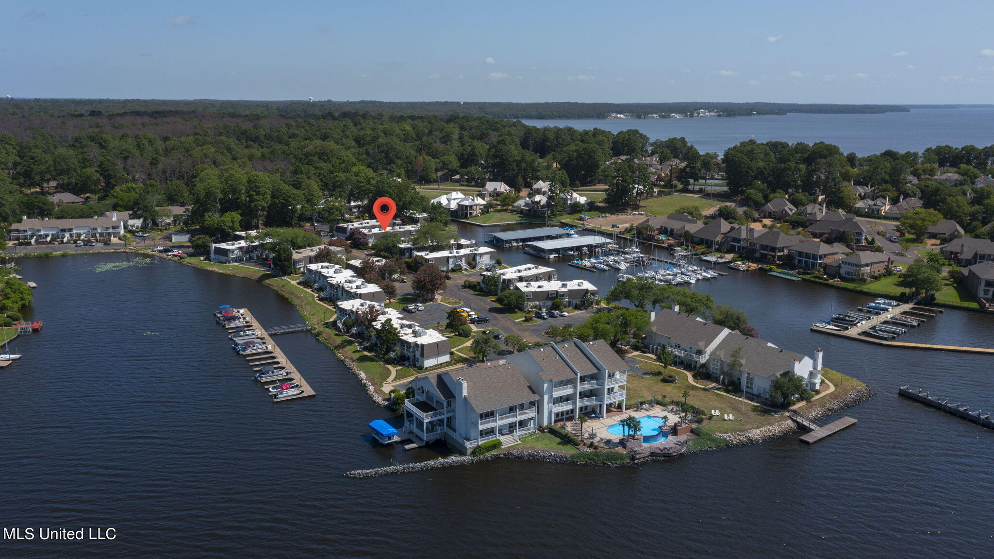 550 Post Road, 602