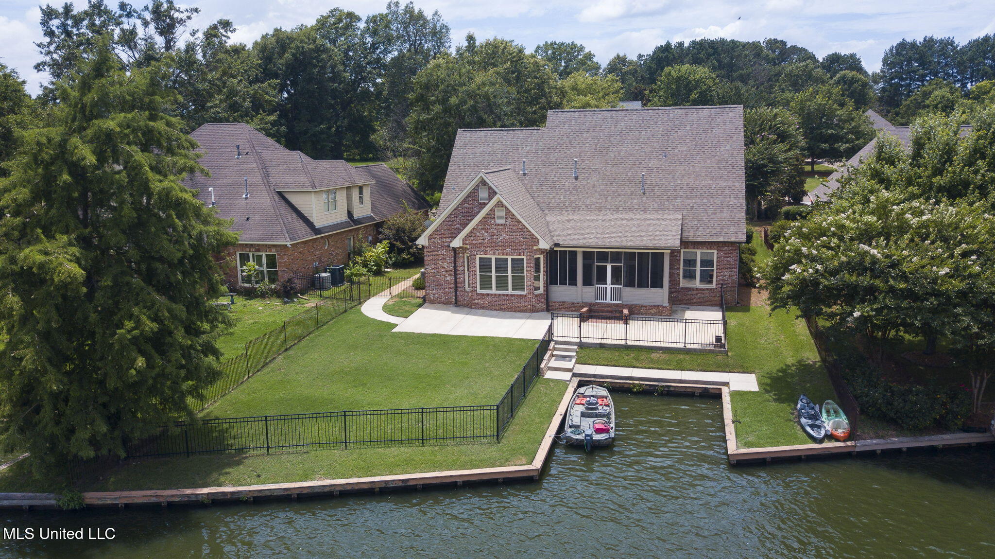 116 Northshore Way