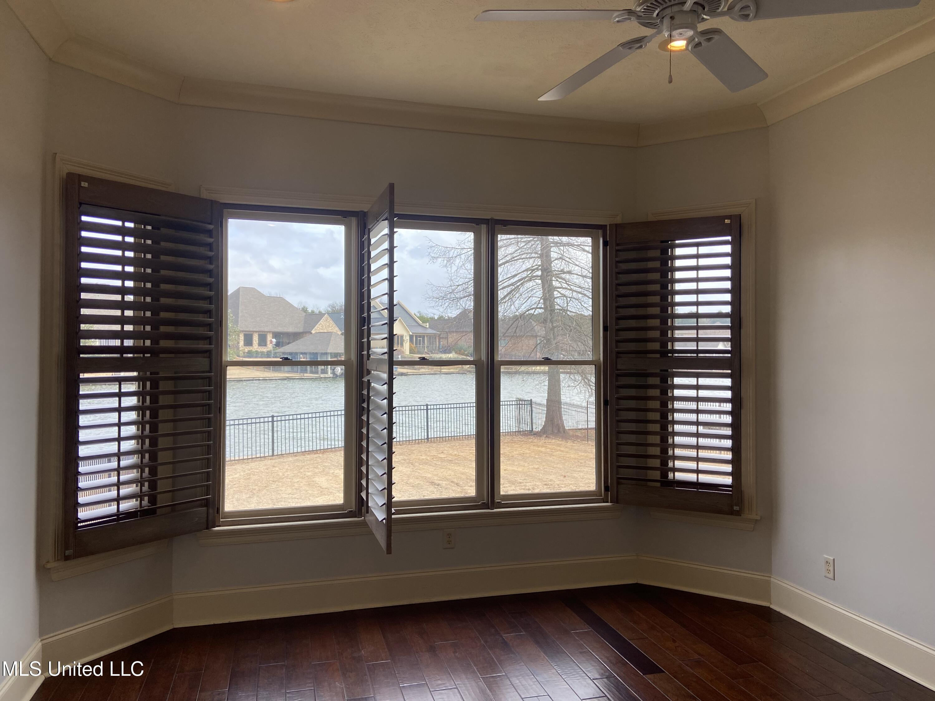 116 Northshore Way