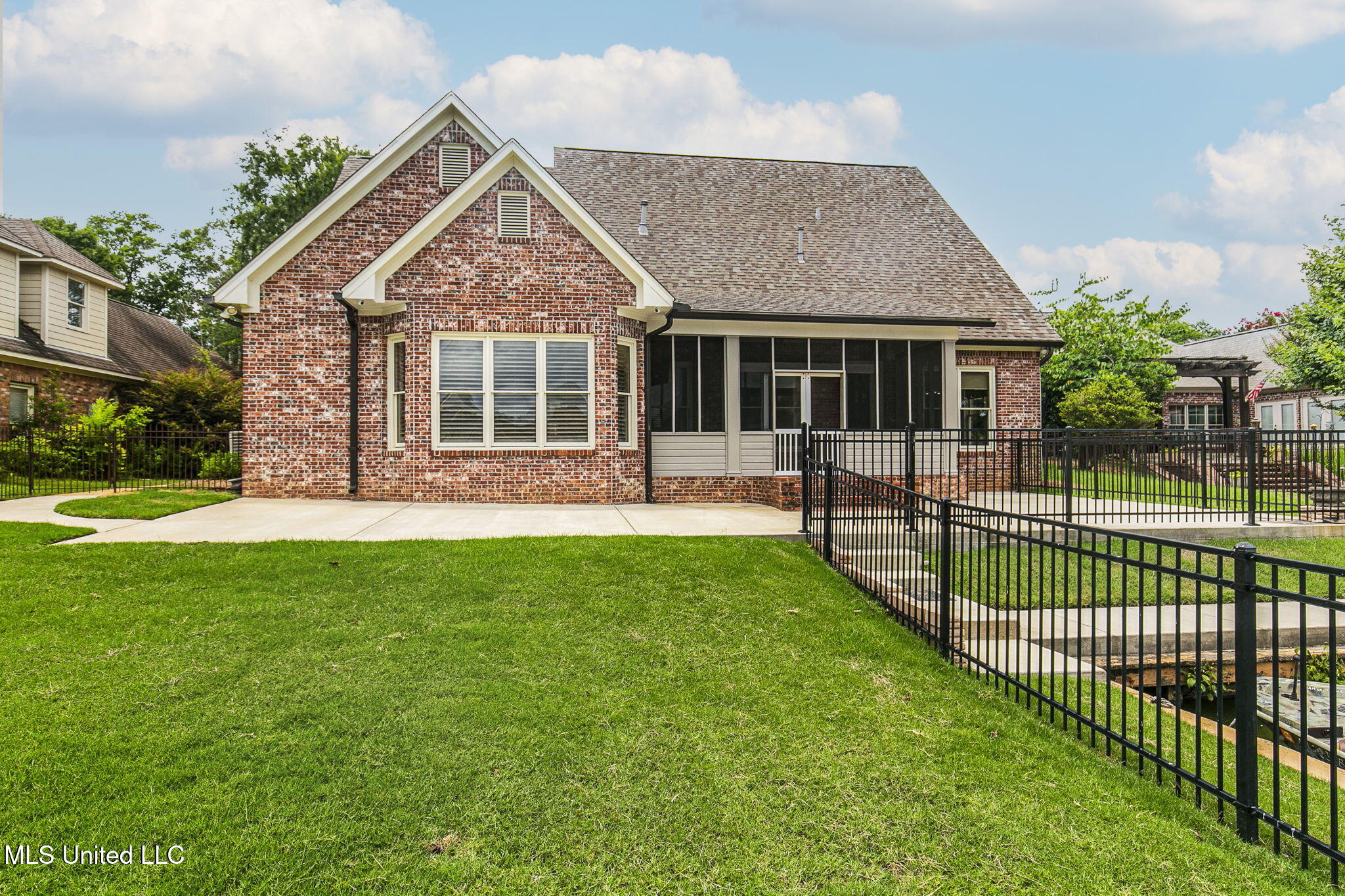 116 Northshore Way
