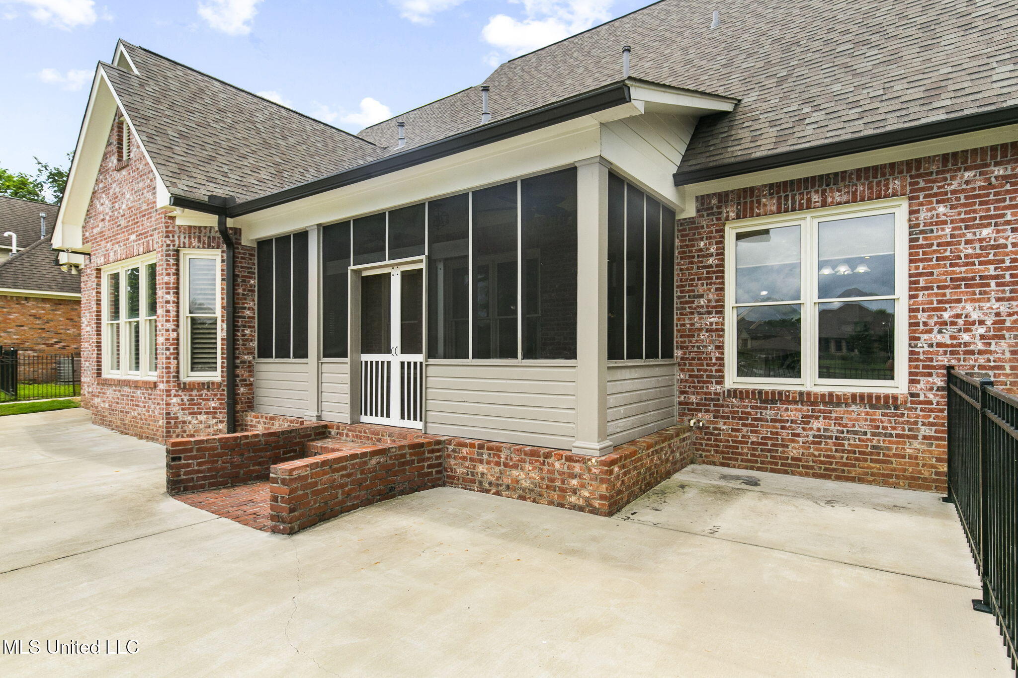 116 Northshore Way