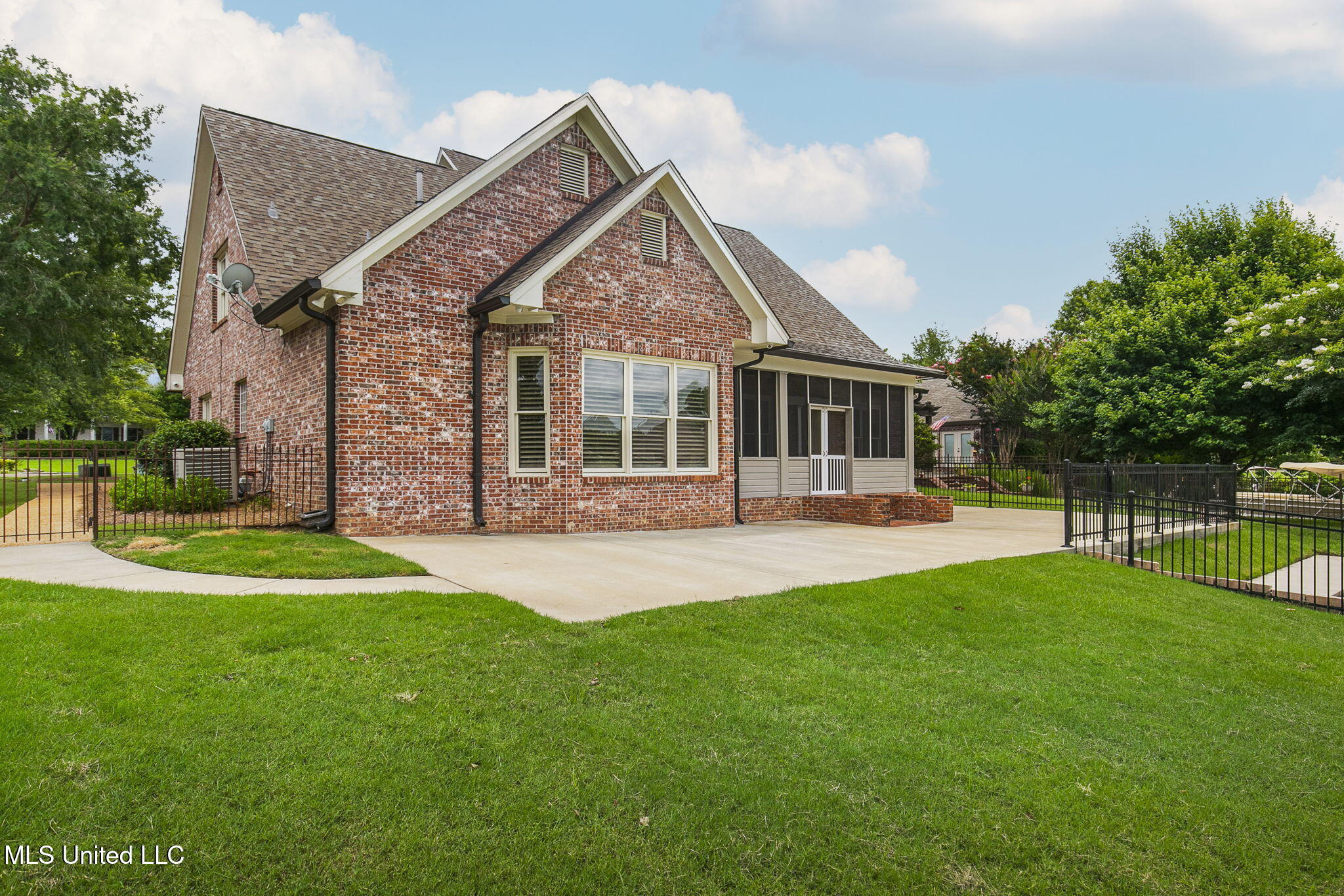 116 Northshore Way