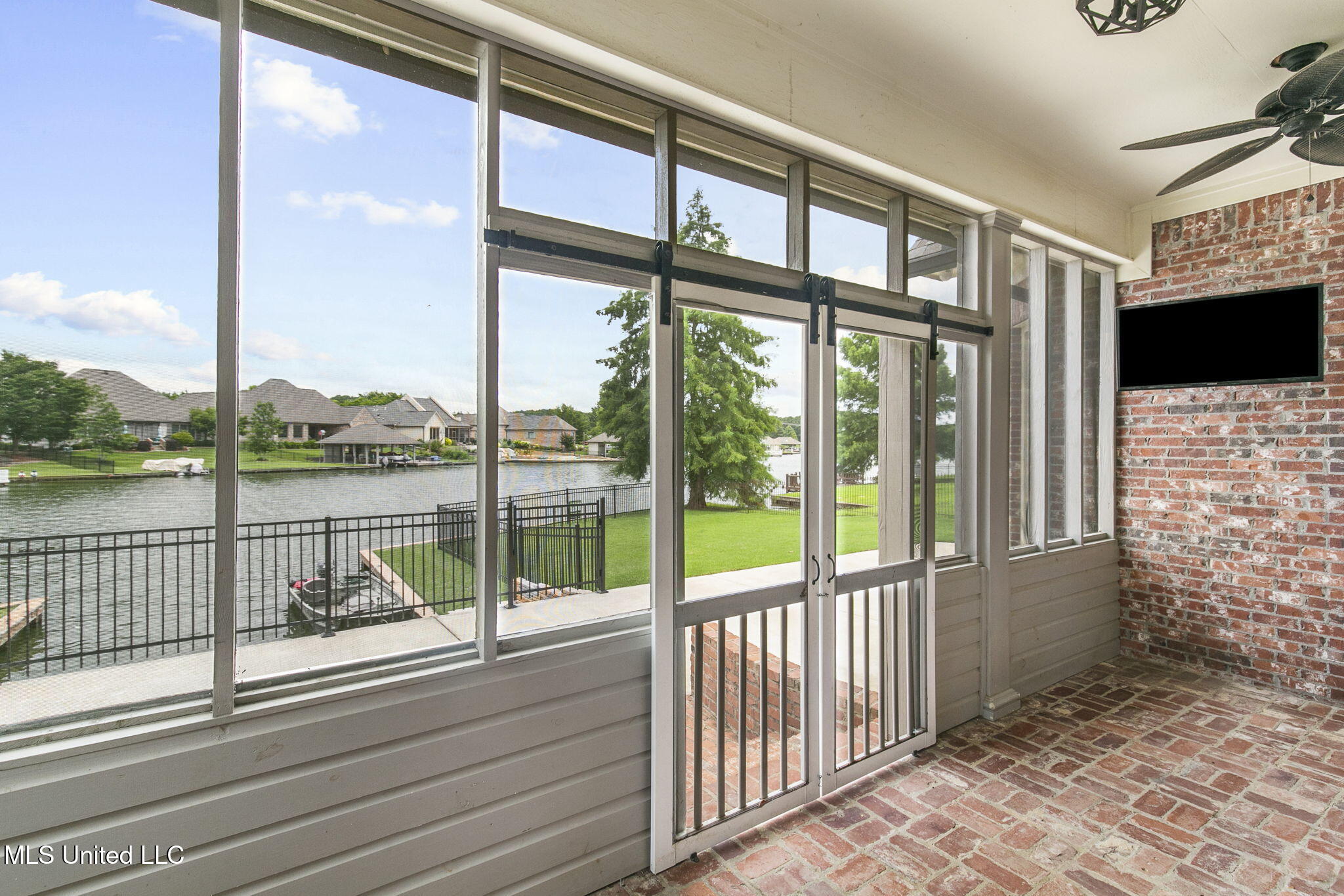 116 Northshore Way