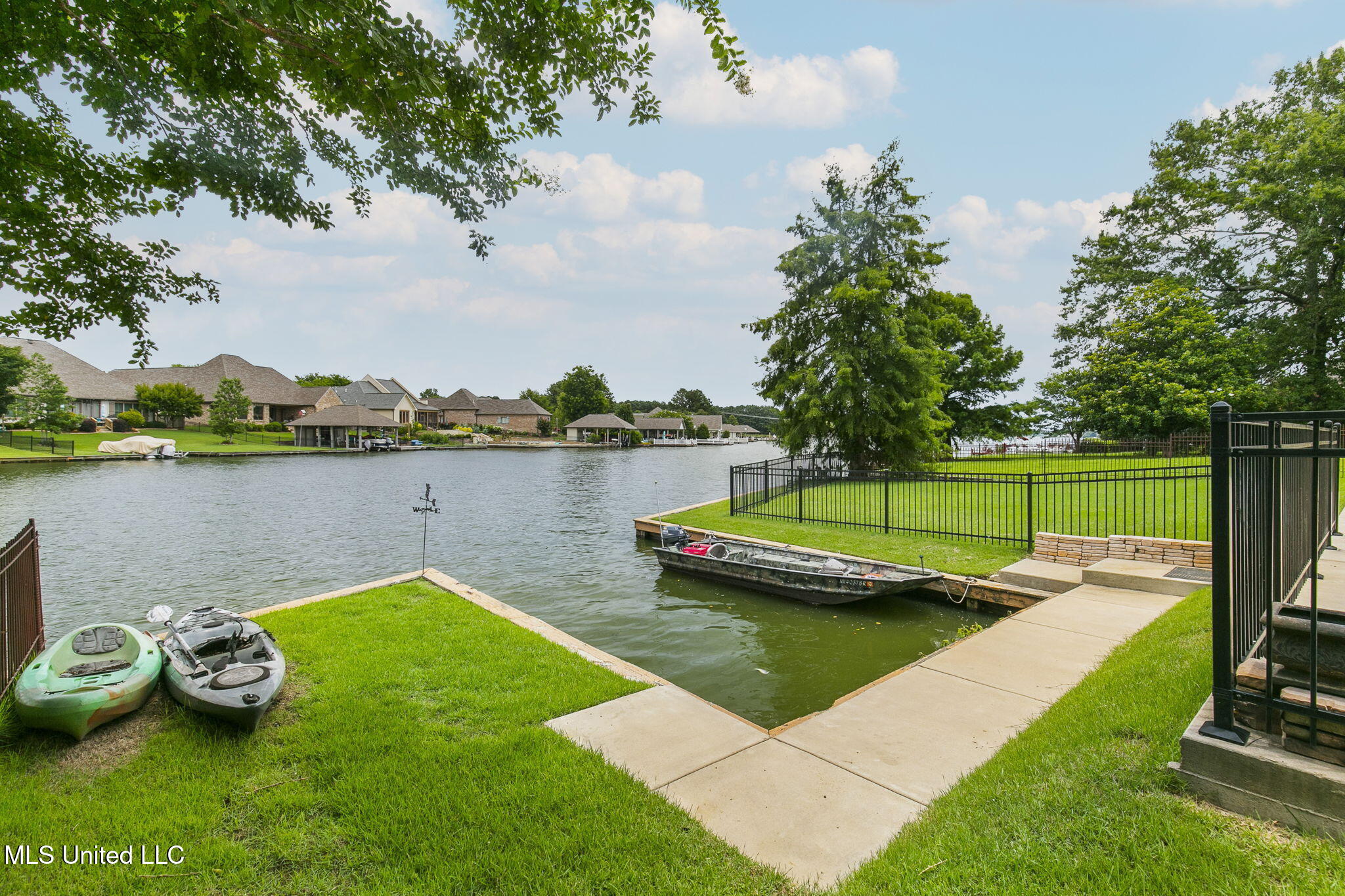 116 Northshore Way