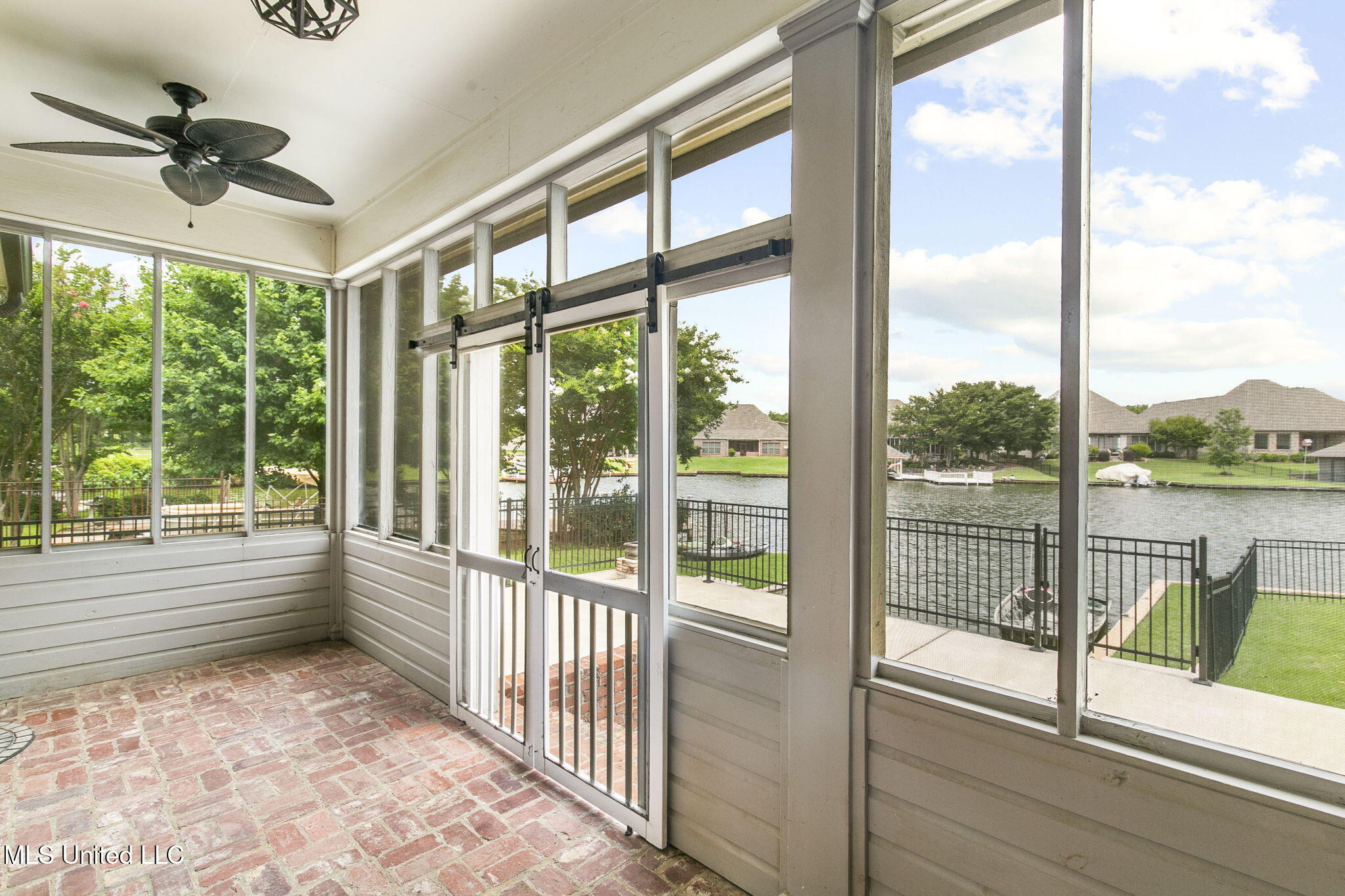 116 Northshore Way