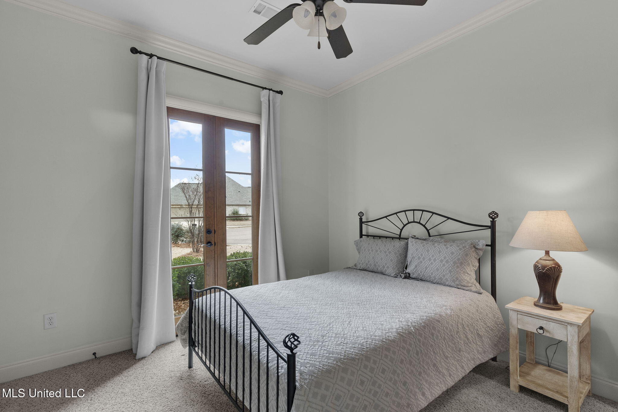 139 Hampton Chase