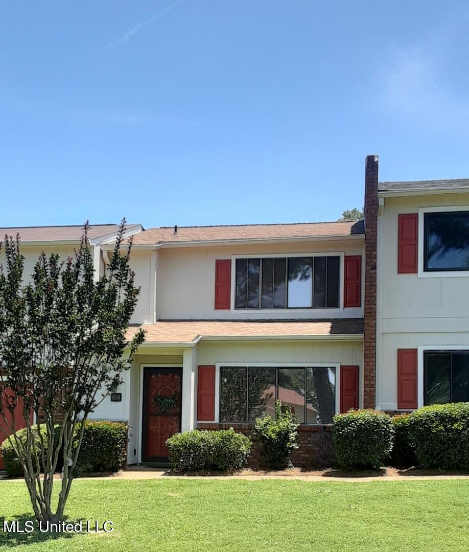404 Lakebend Place
