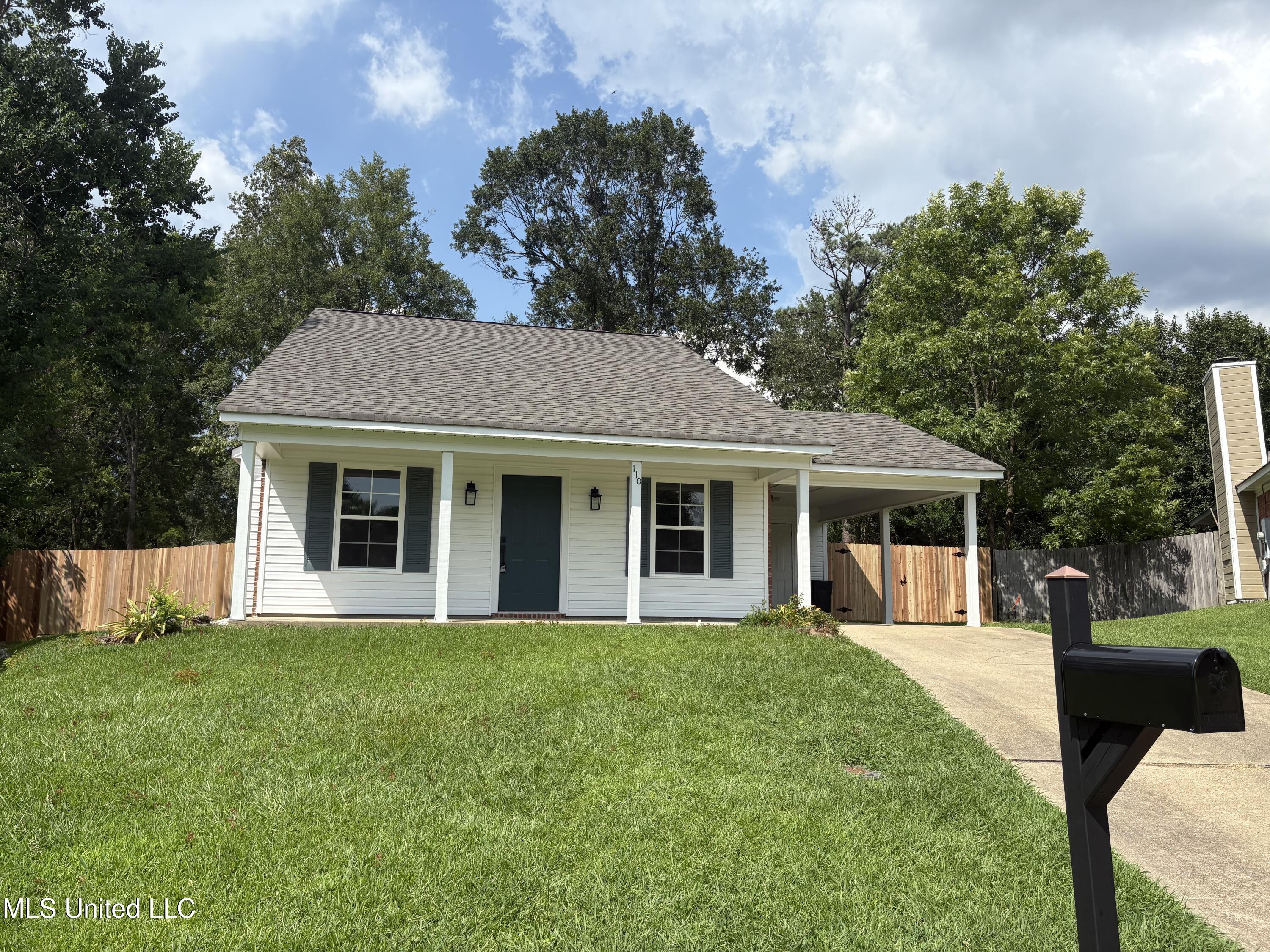 110 Cardinal Lane