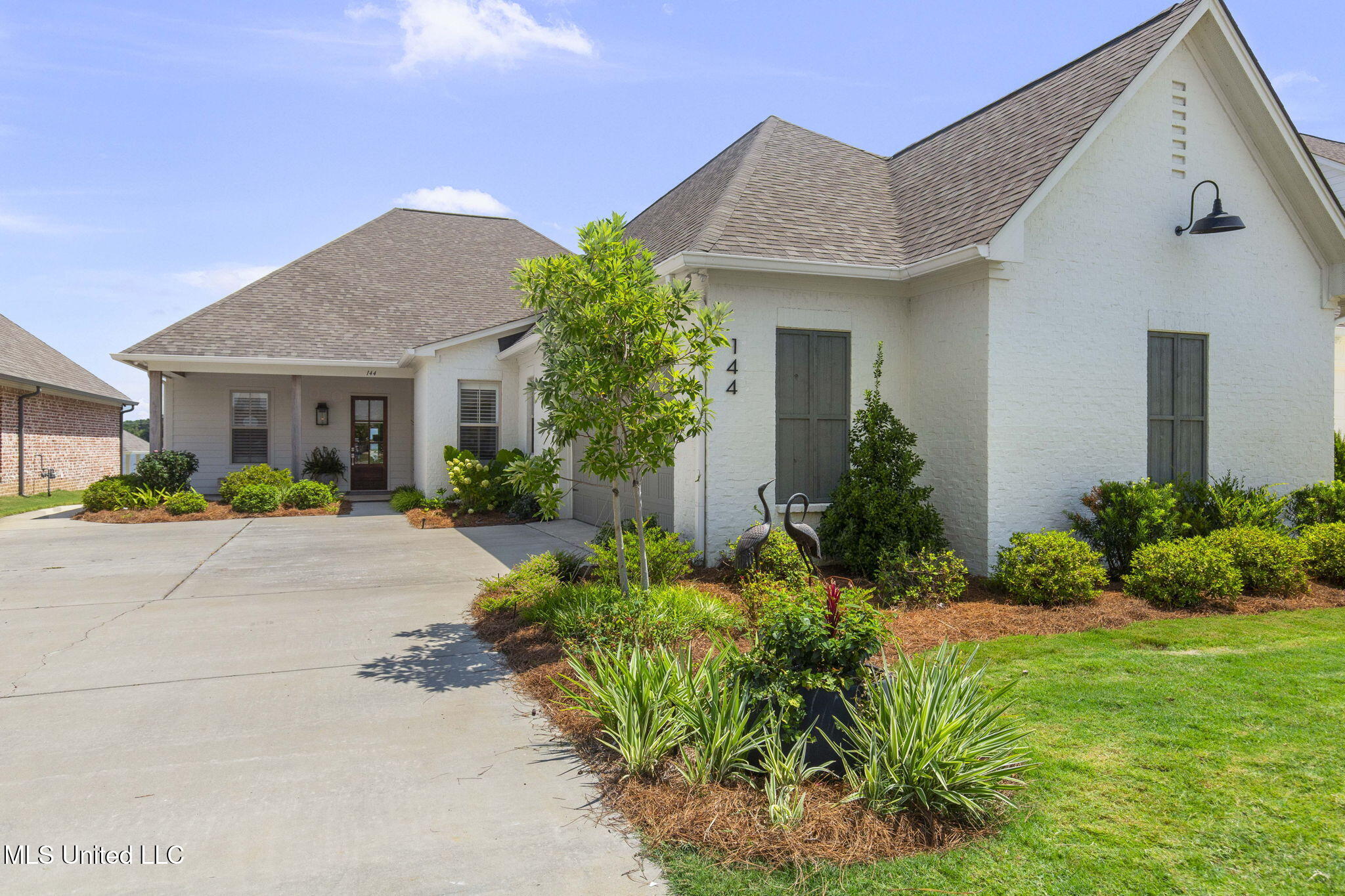 144 Heron'S Bay Circle