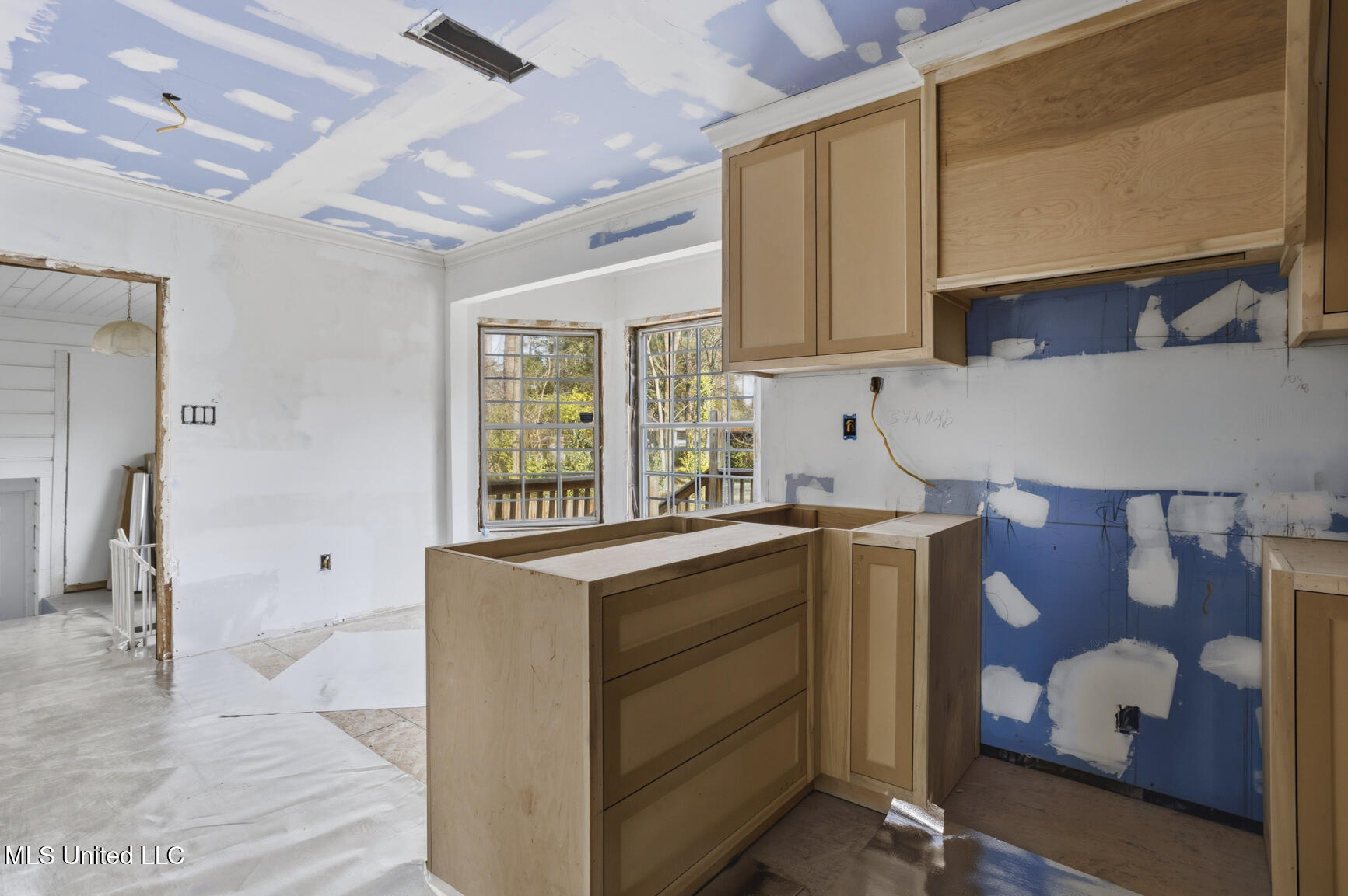 1112 Meadowbrook Road