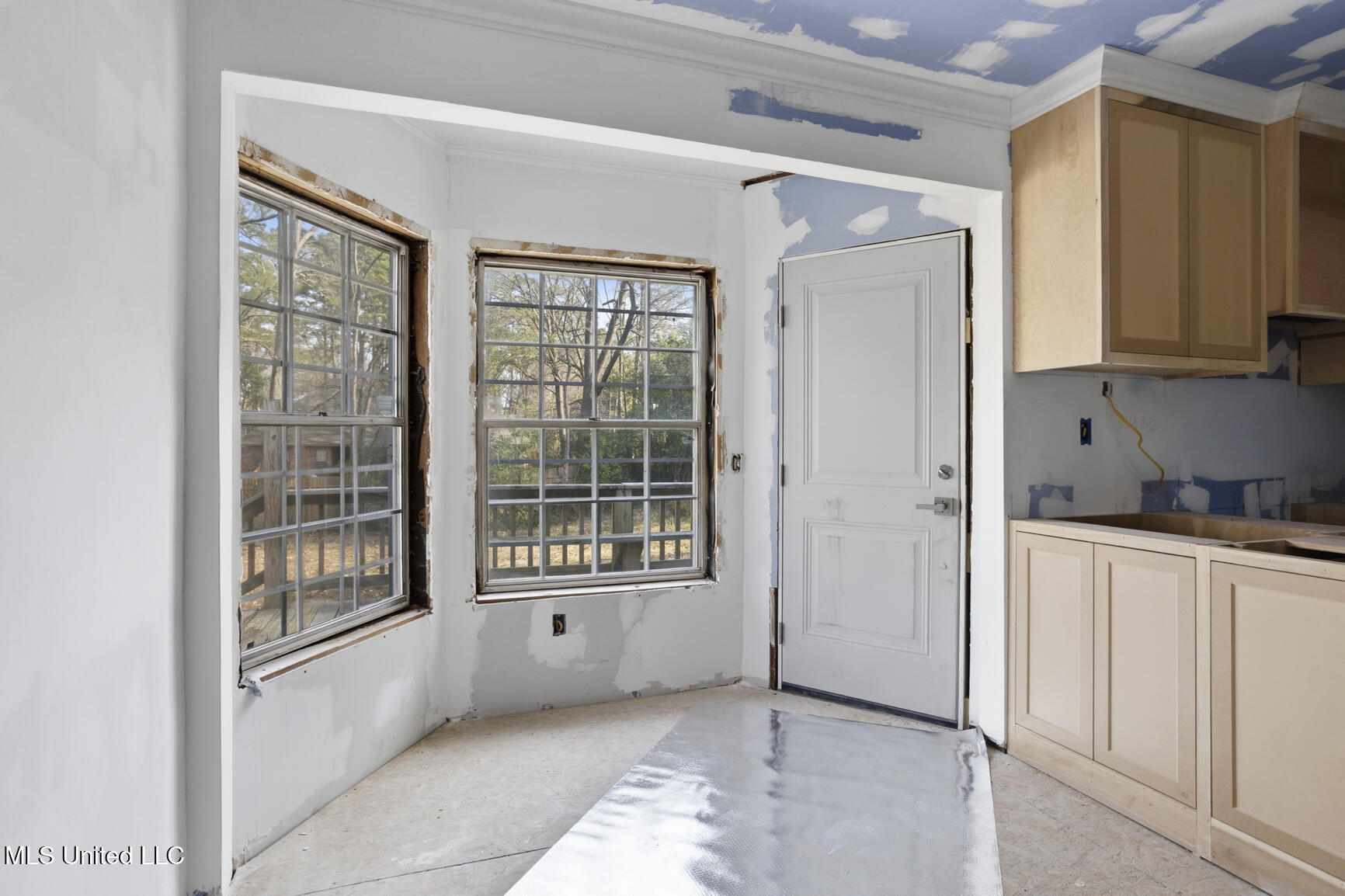 1112 Meadowbrook Road