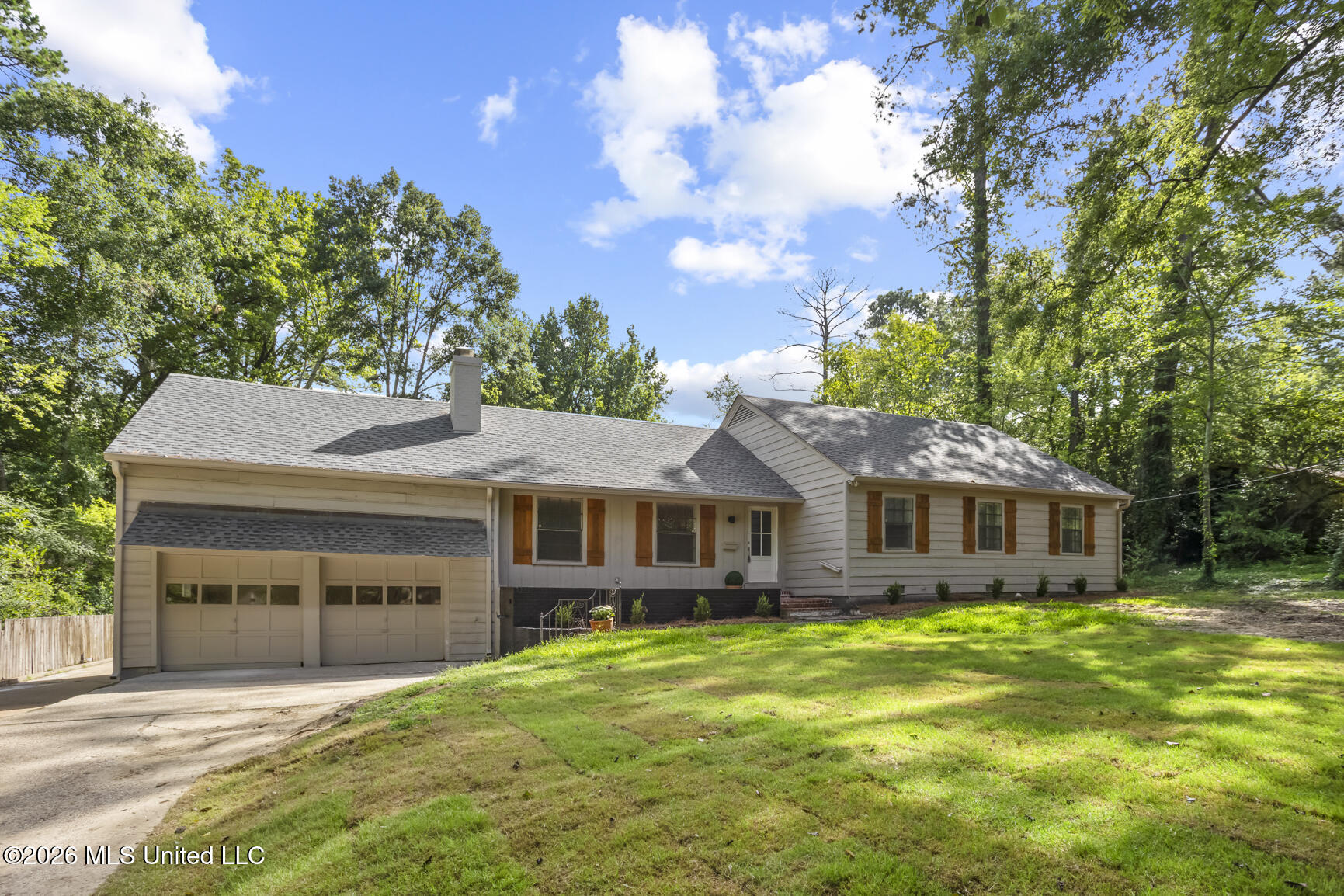 1112 Meadowbrook Road