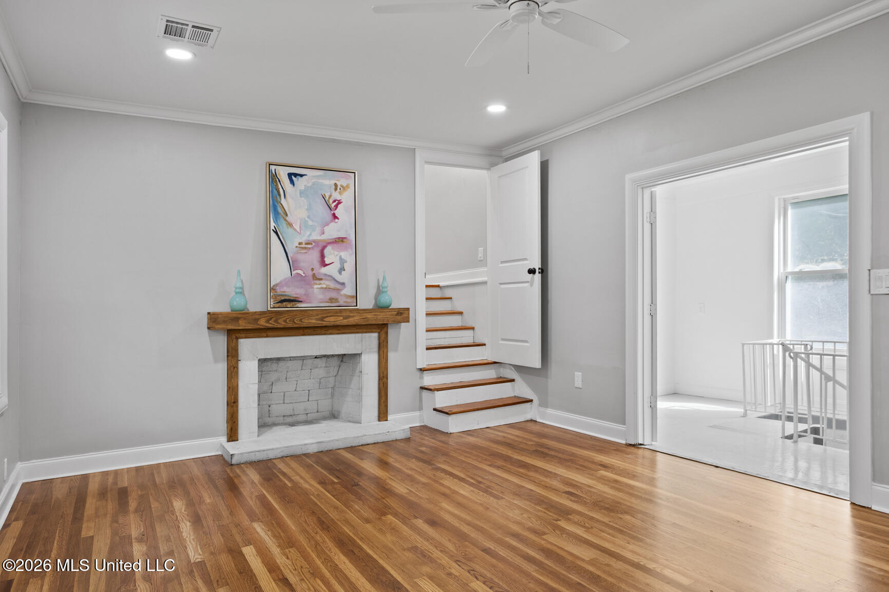 1112 Meadowbrook Road