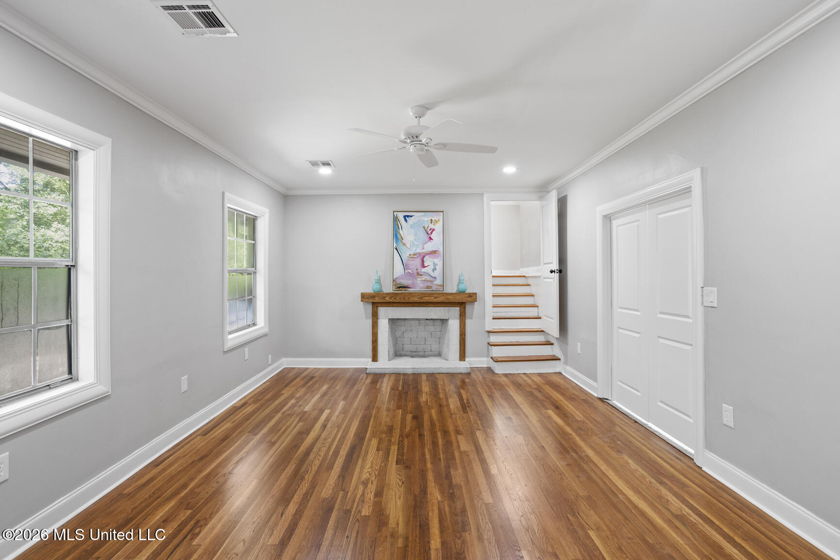1112 Meadowbrook Road