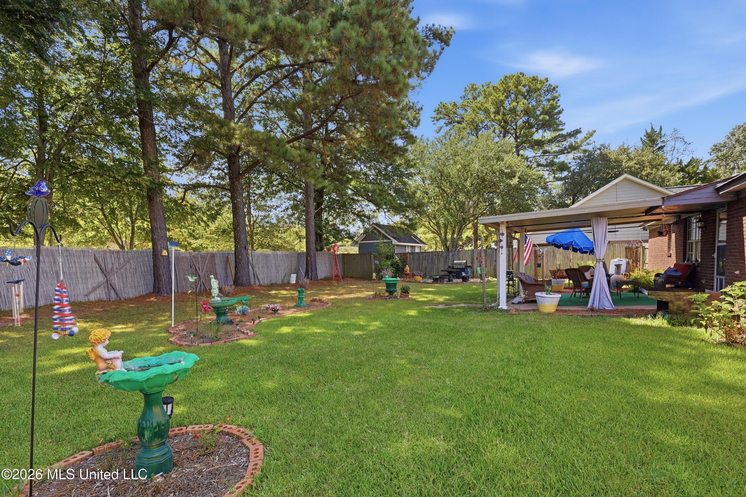 305 Mockingbird Lane