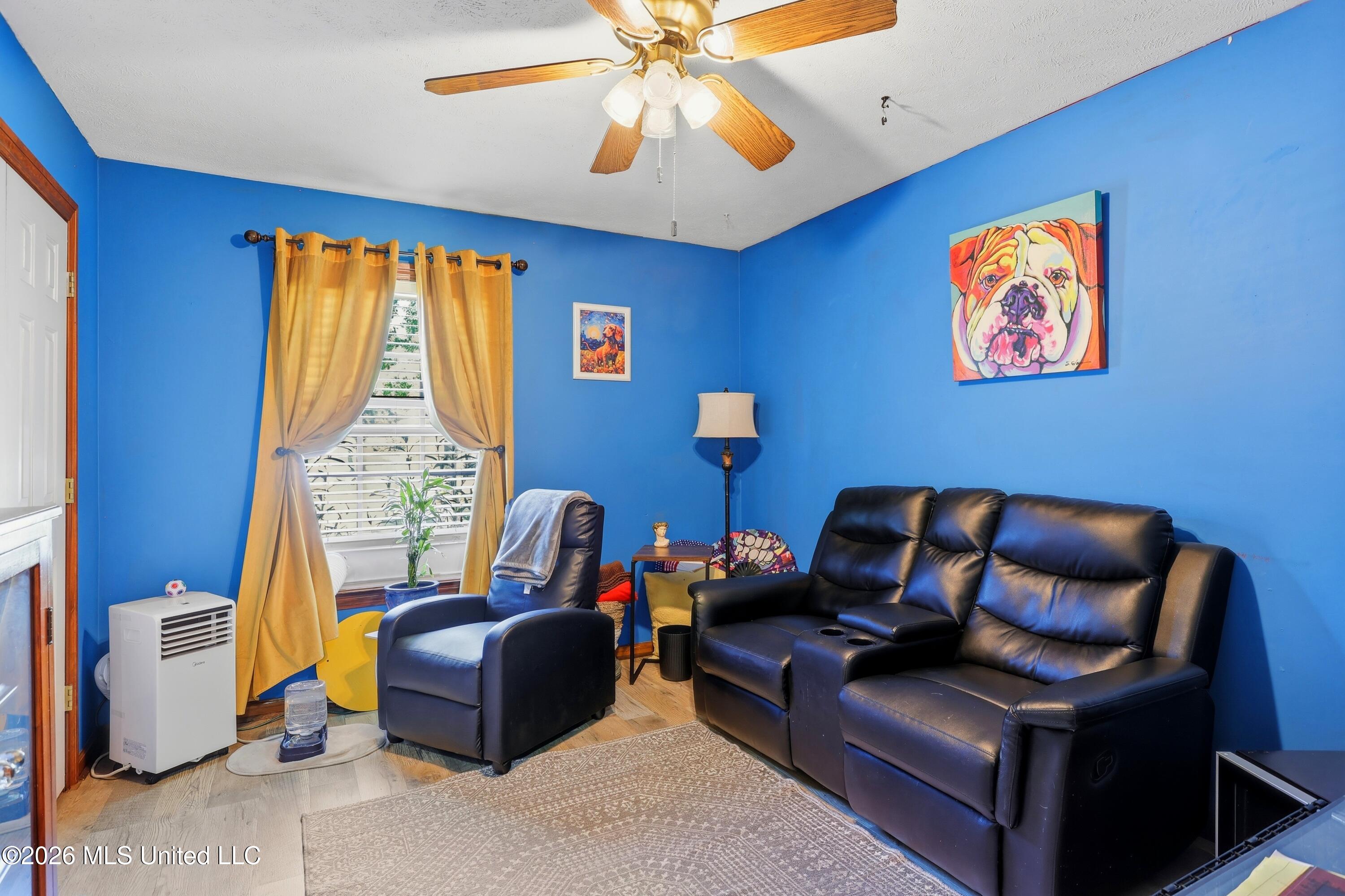 305 Mockingbird Lane