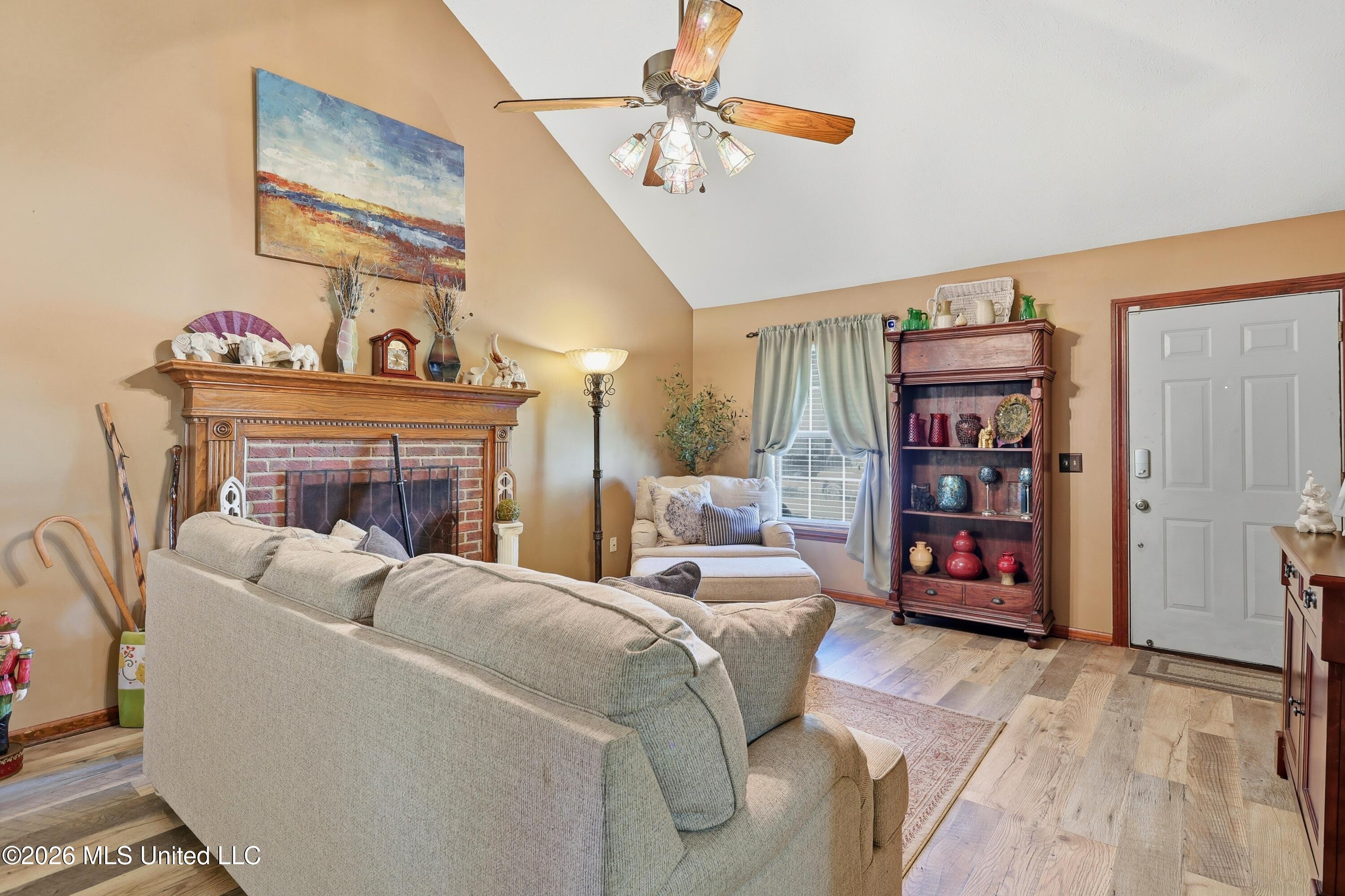 305 Mockingbird Lane